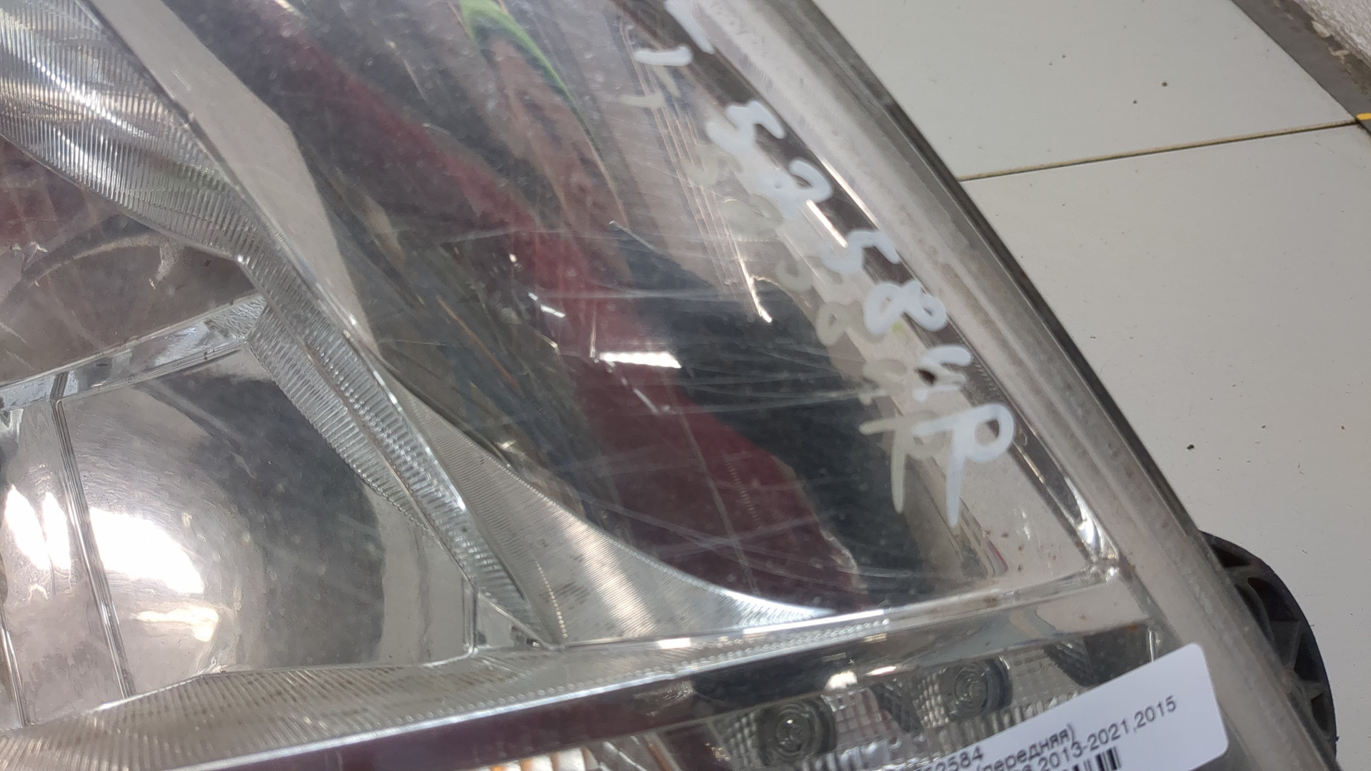 Фара правая