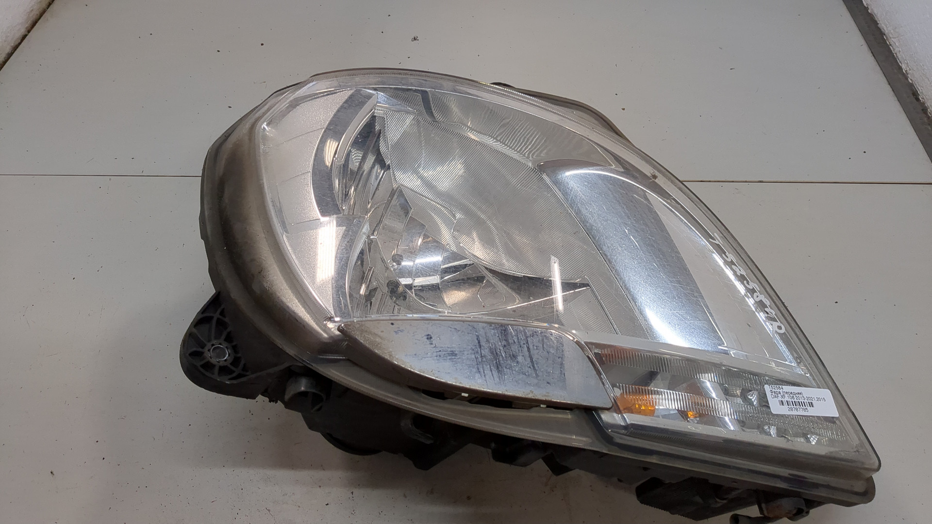 Фара правая