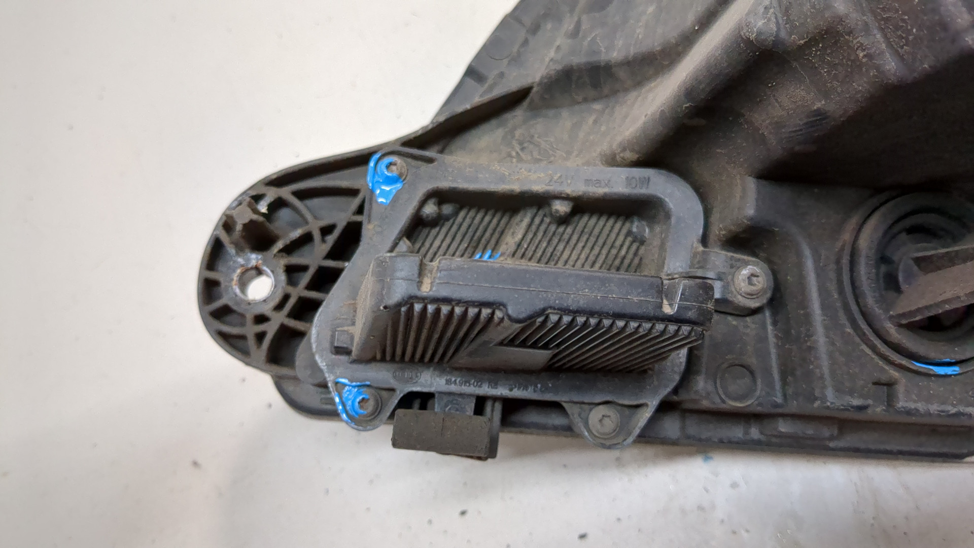 Фара правая