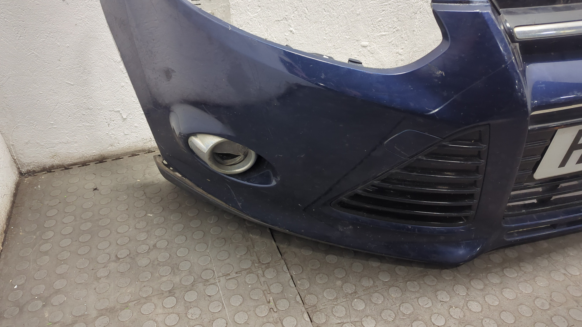 Бампер передний