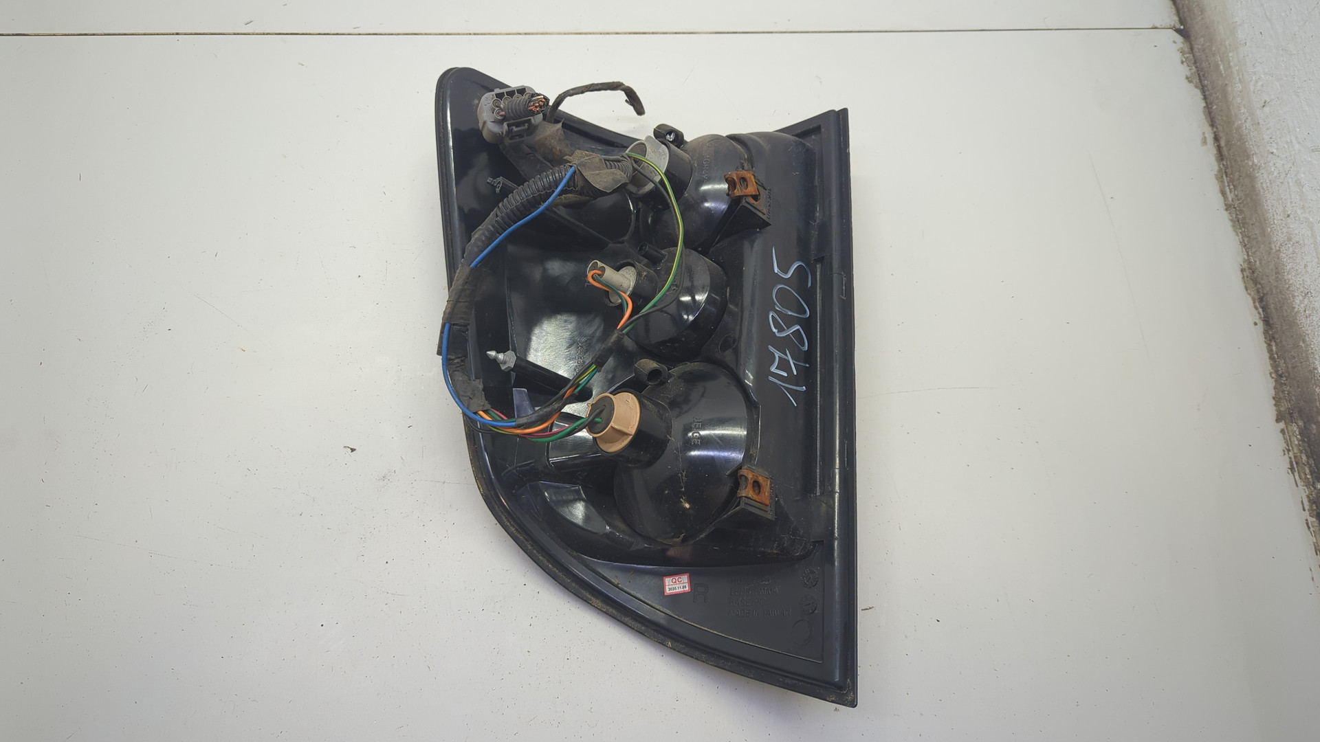 Фонарь задний правый