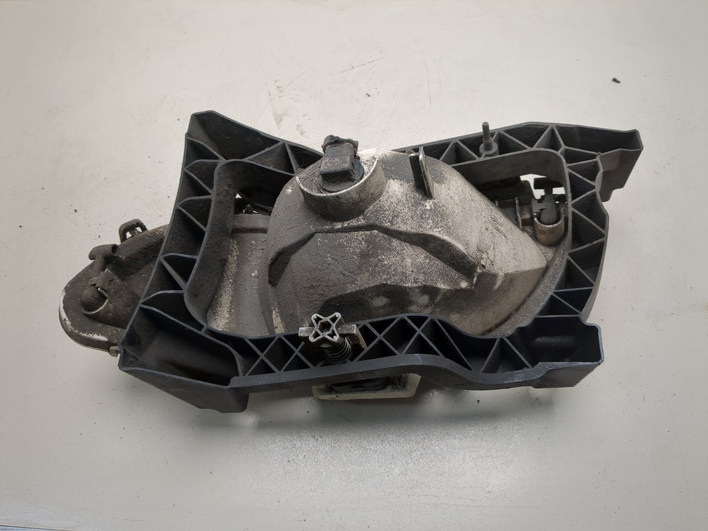 Фара противотуманная правая