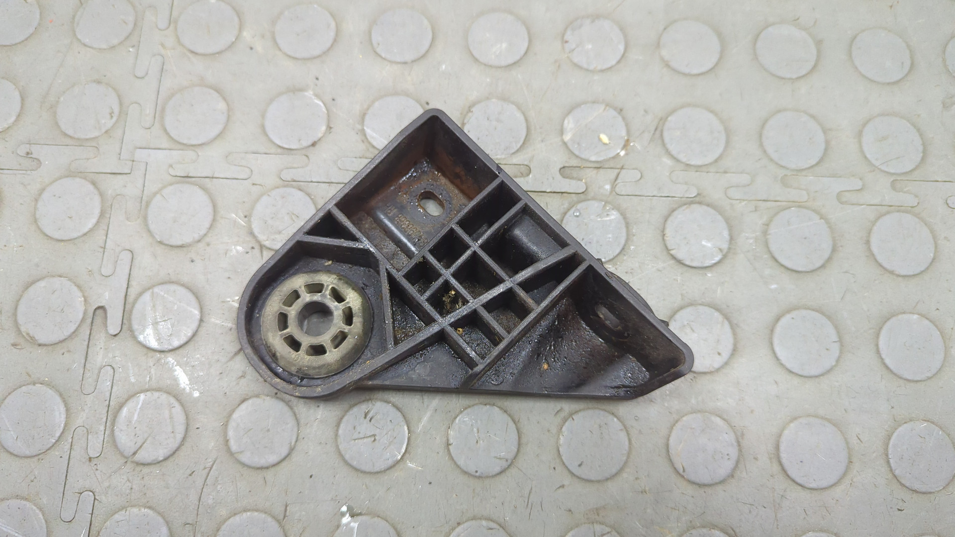 Кронштейн радиатора