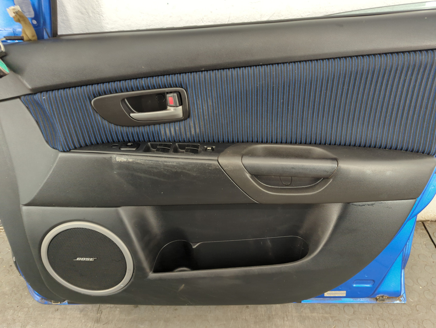 Дверь передняя правая