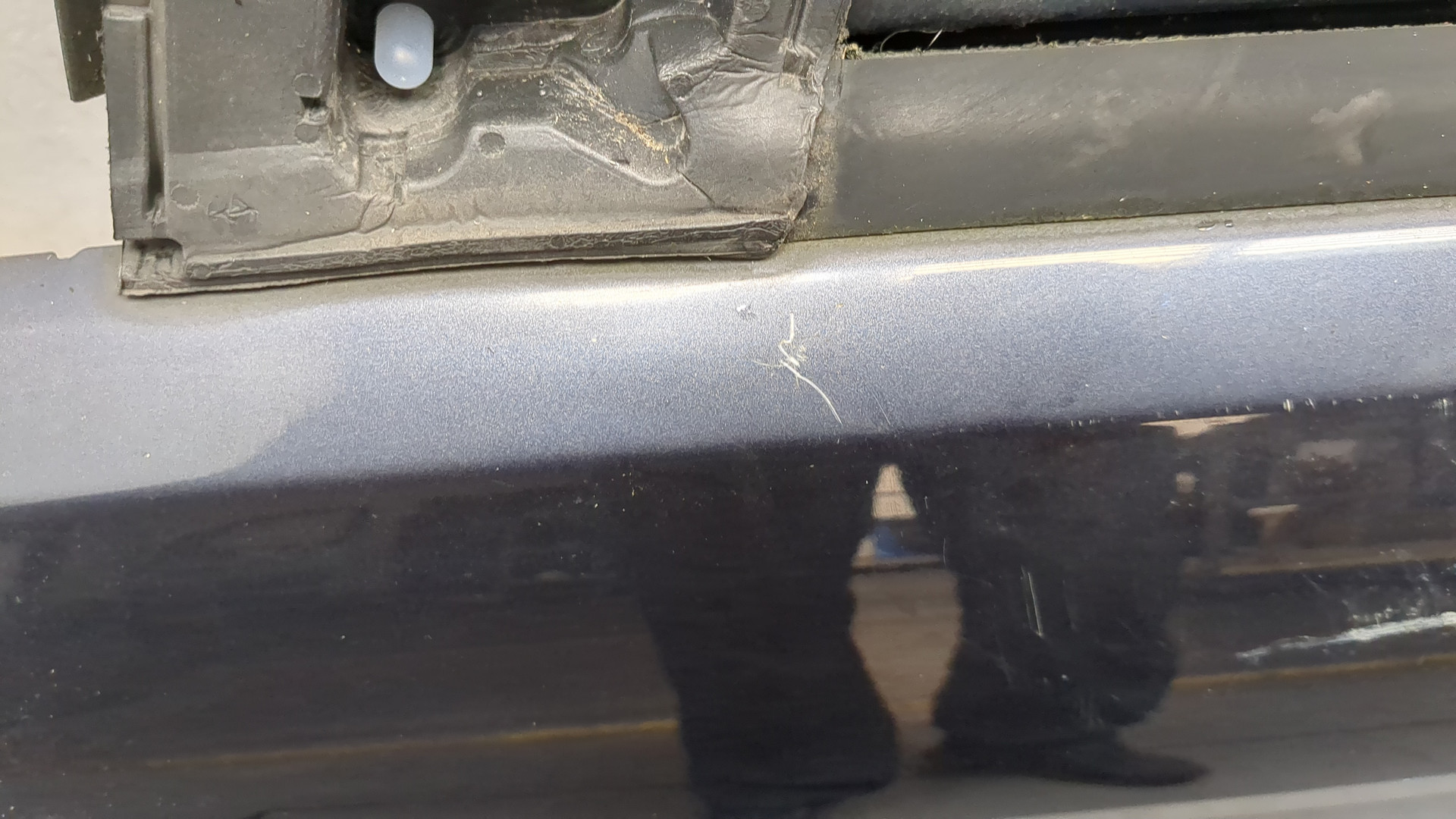 Дверь передняя левая