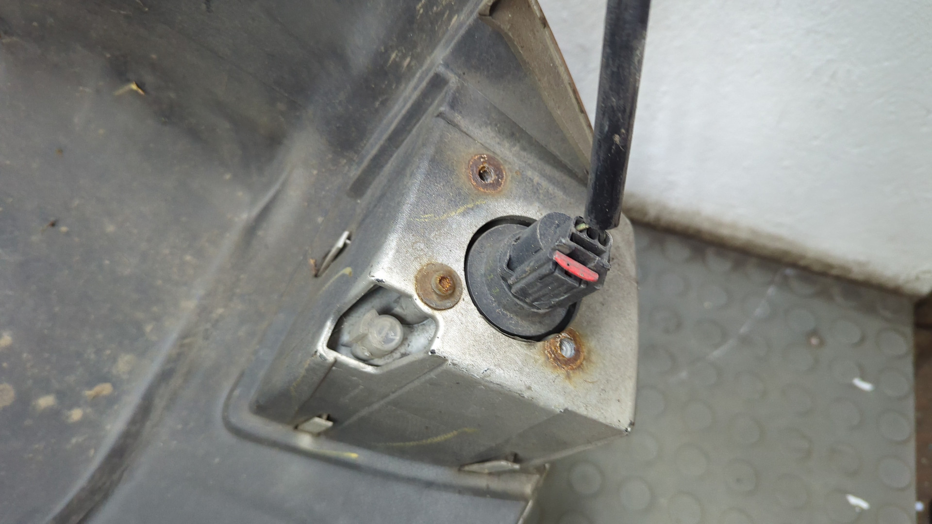 Бампер передний