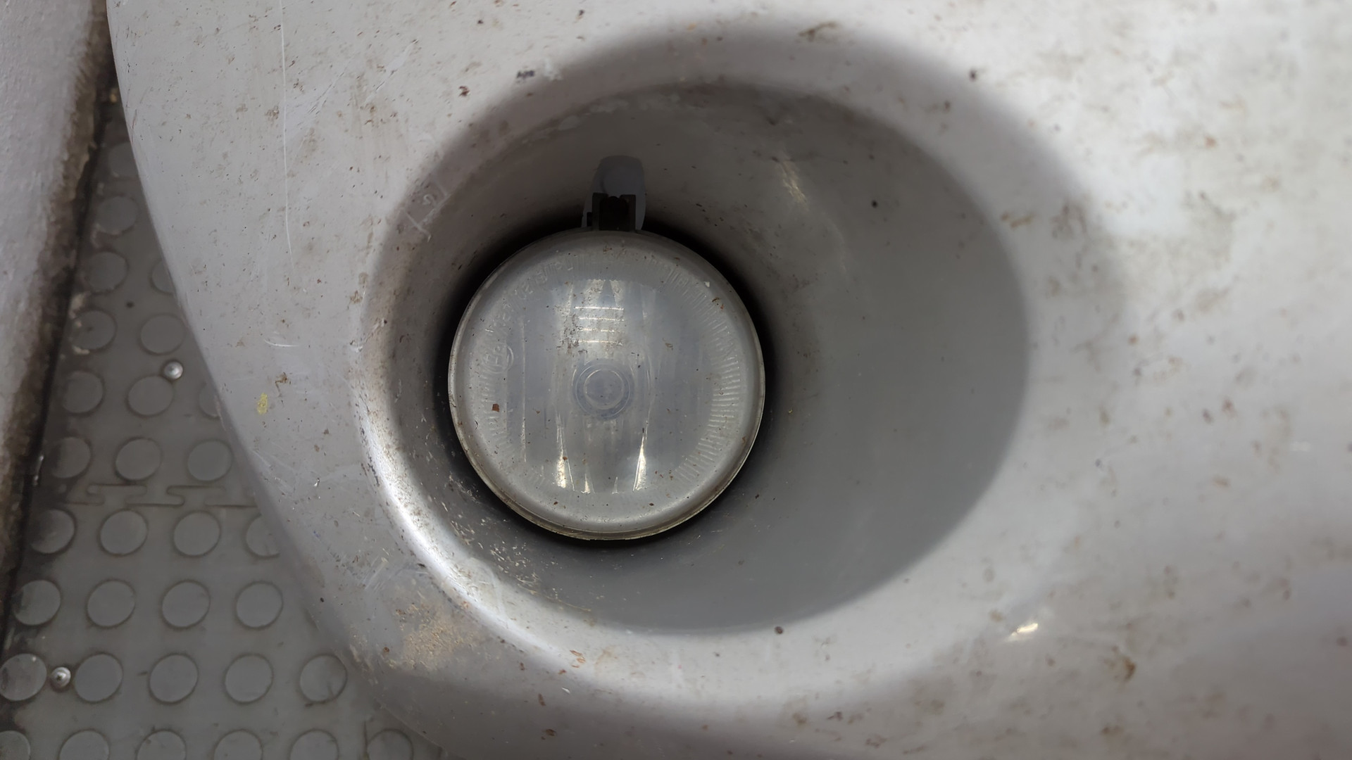 Бампер передний