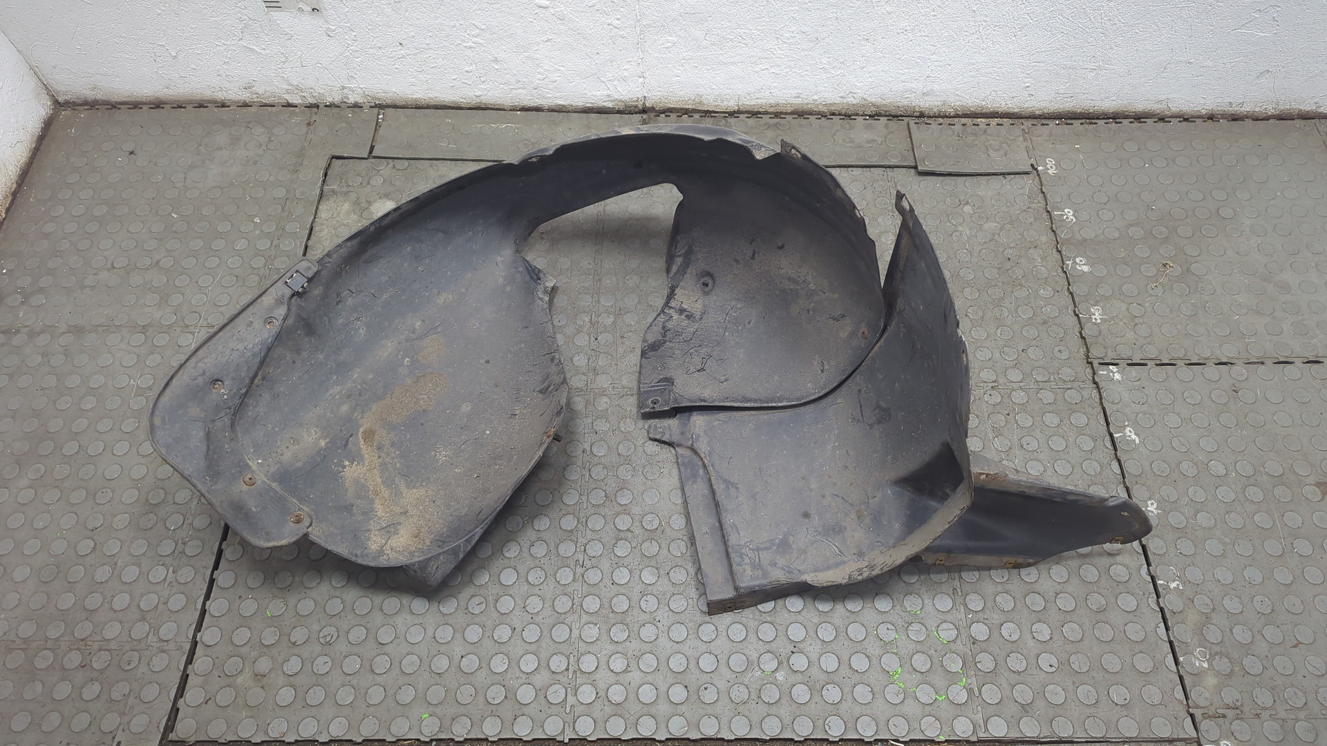 Локер передний правый