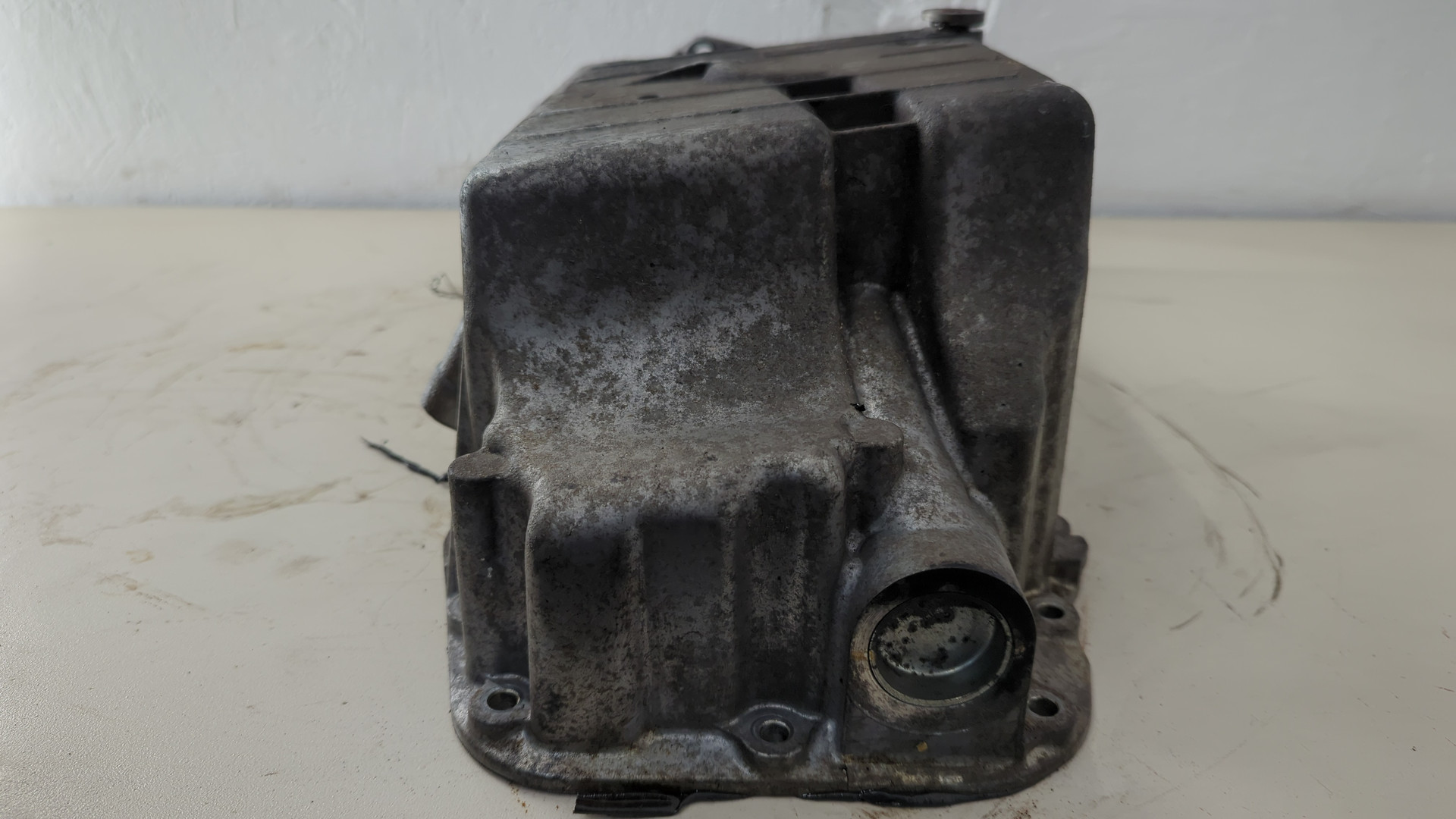 Поддон масляный двигателя (картер)