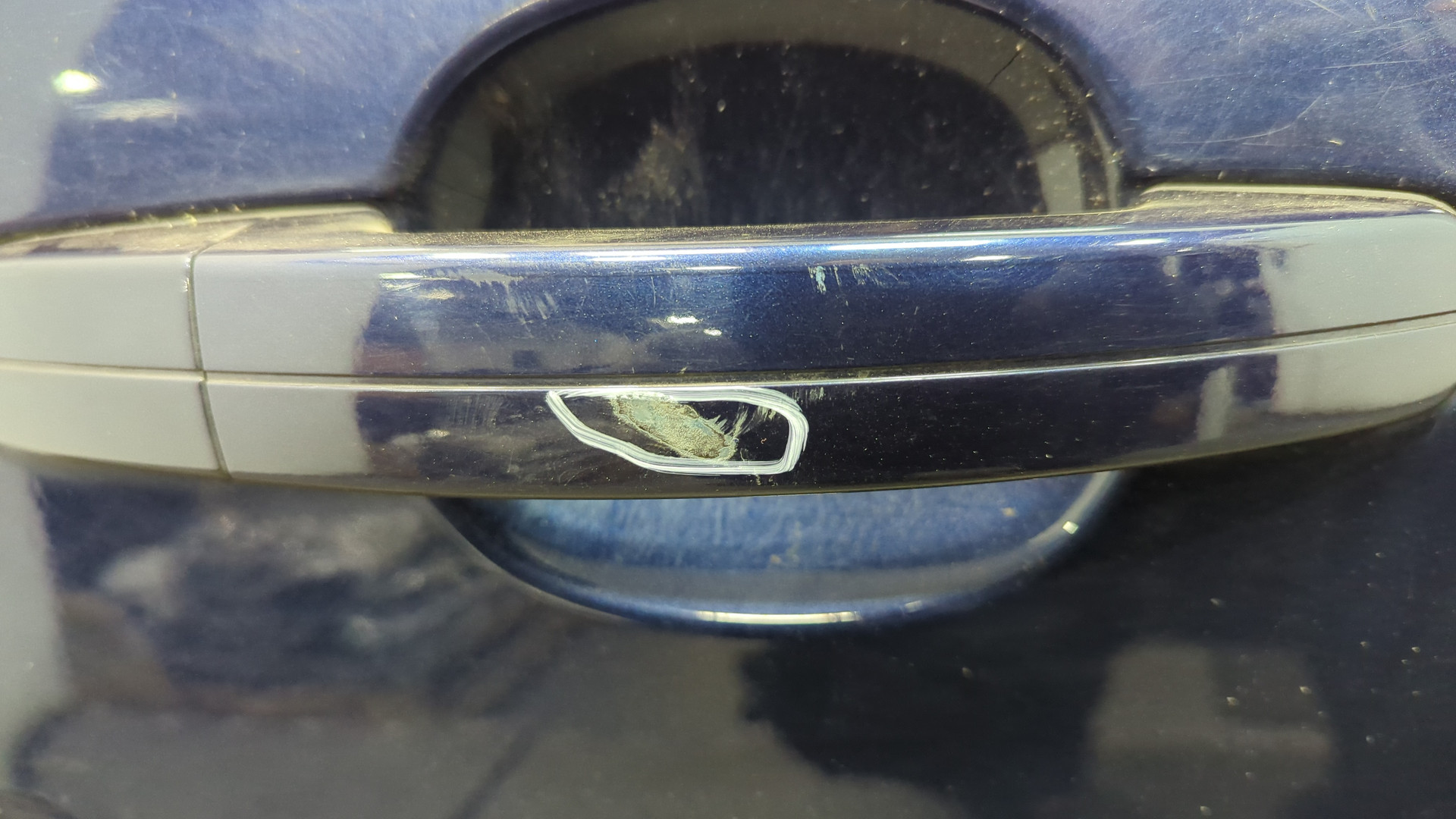 Дверь задняя правая