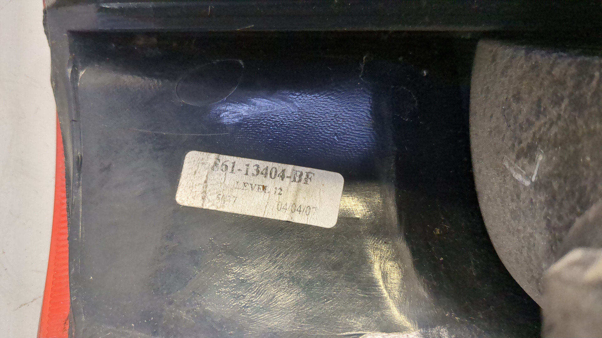 Фонарь задний правый