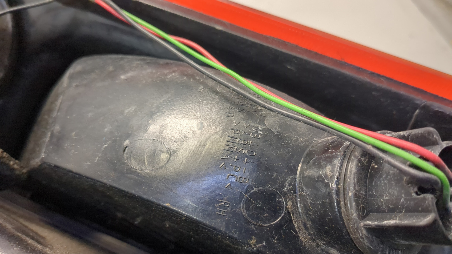 Фонарь задний правый