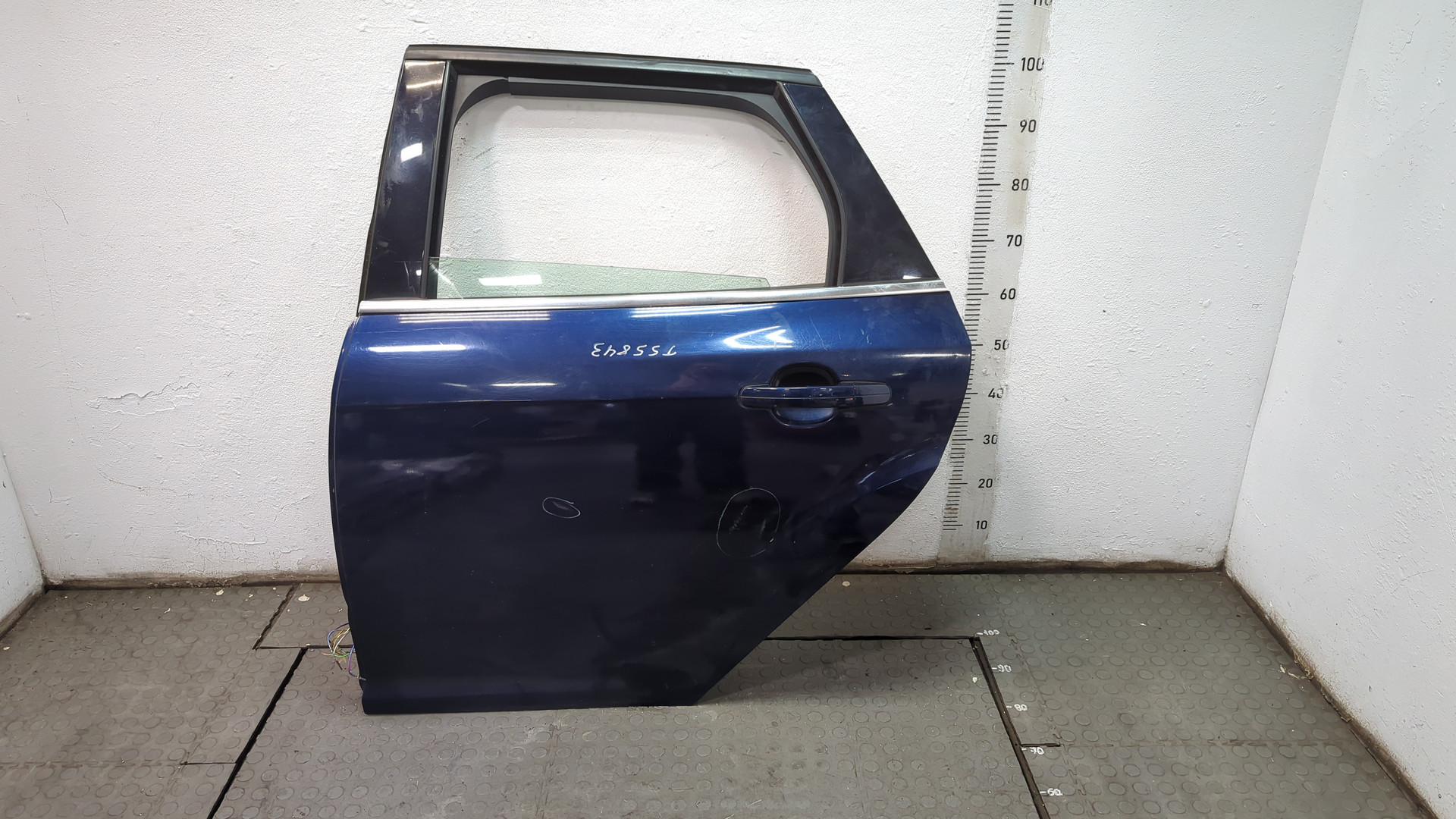 Дверь задняя левая