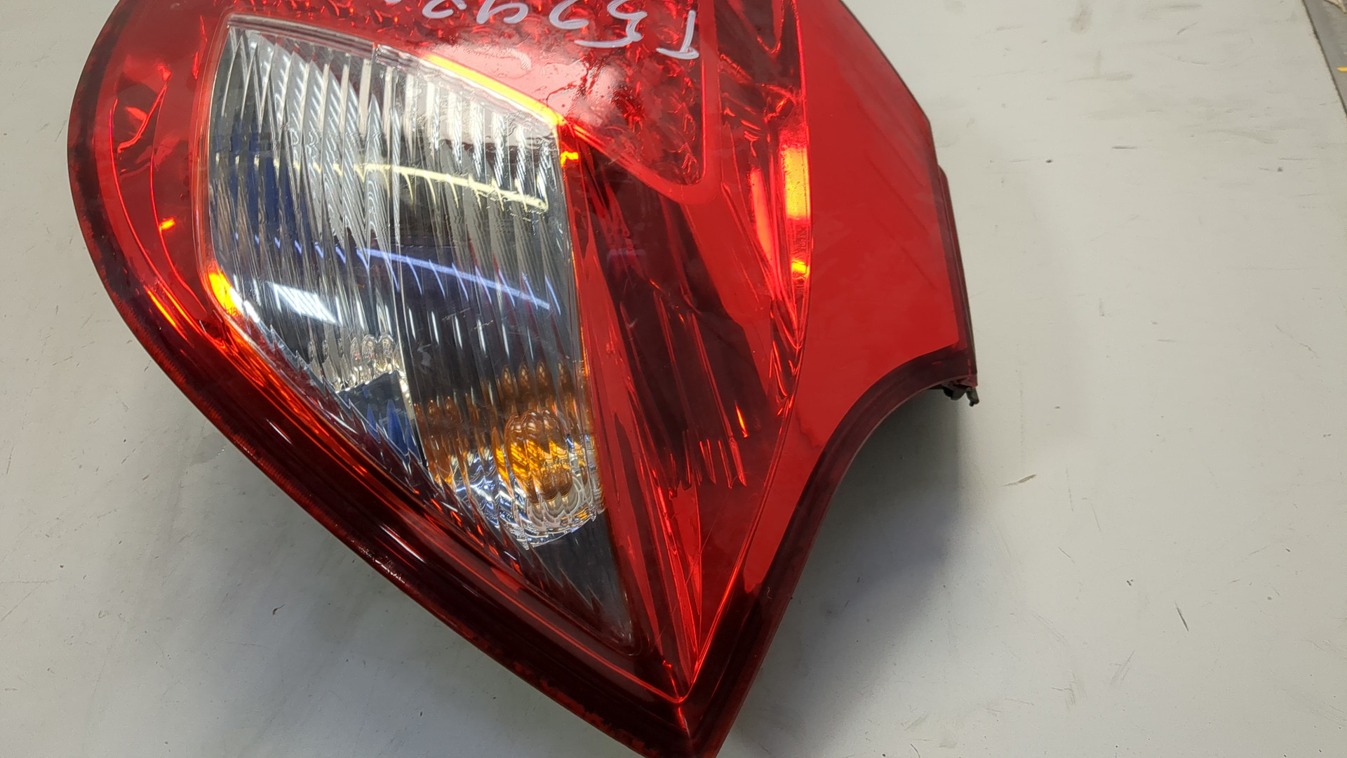 Фонарь задний правый