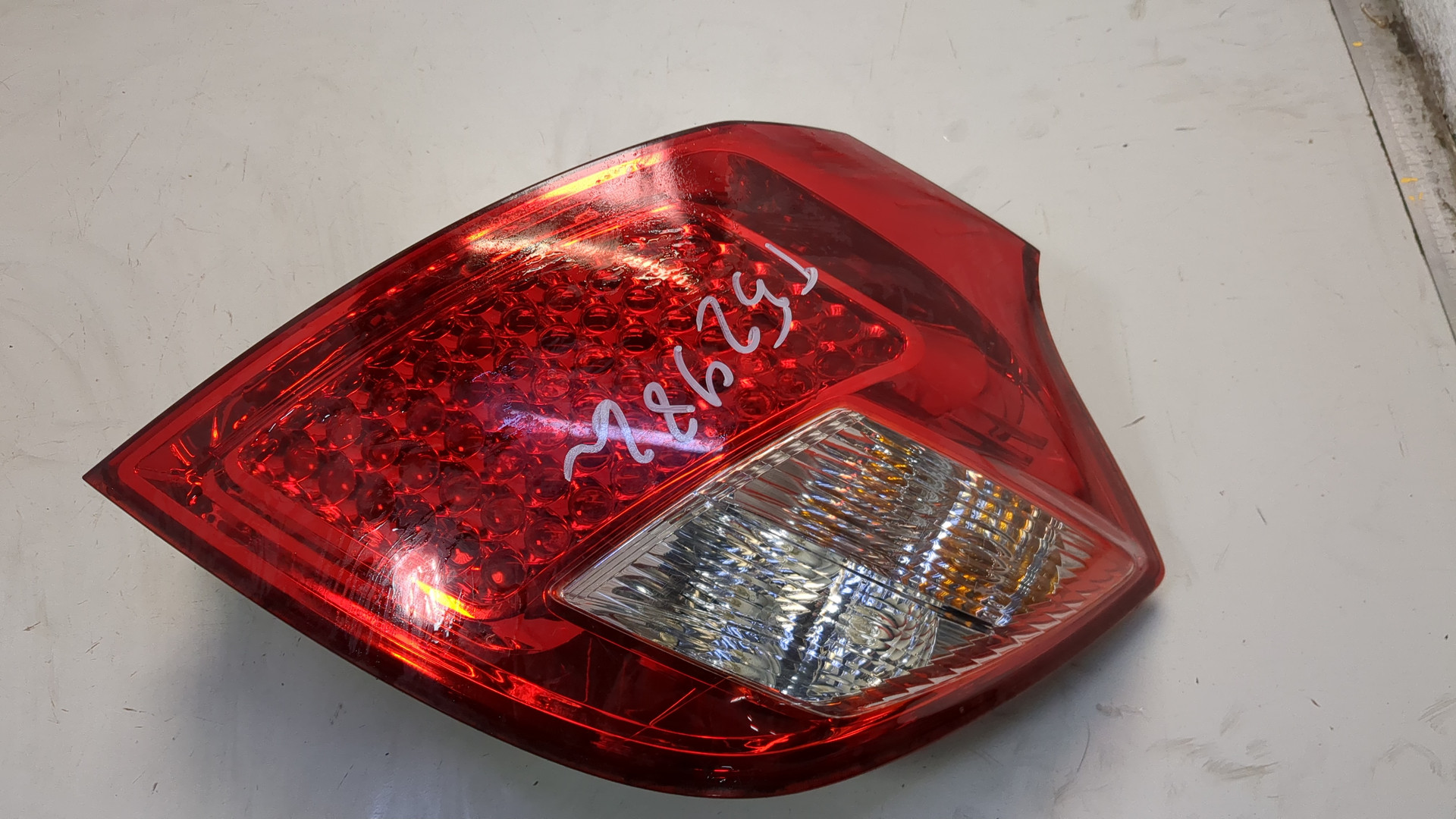 Фонарь задний правый