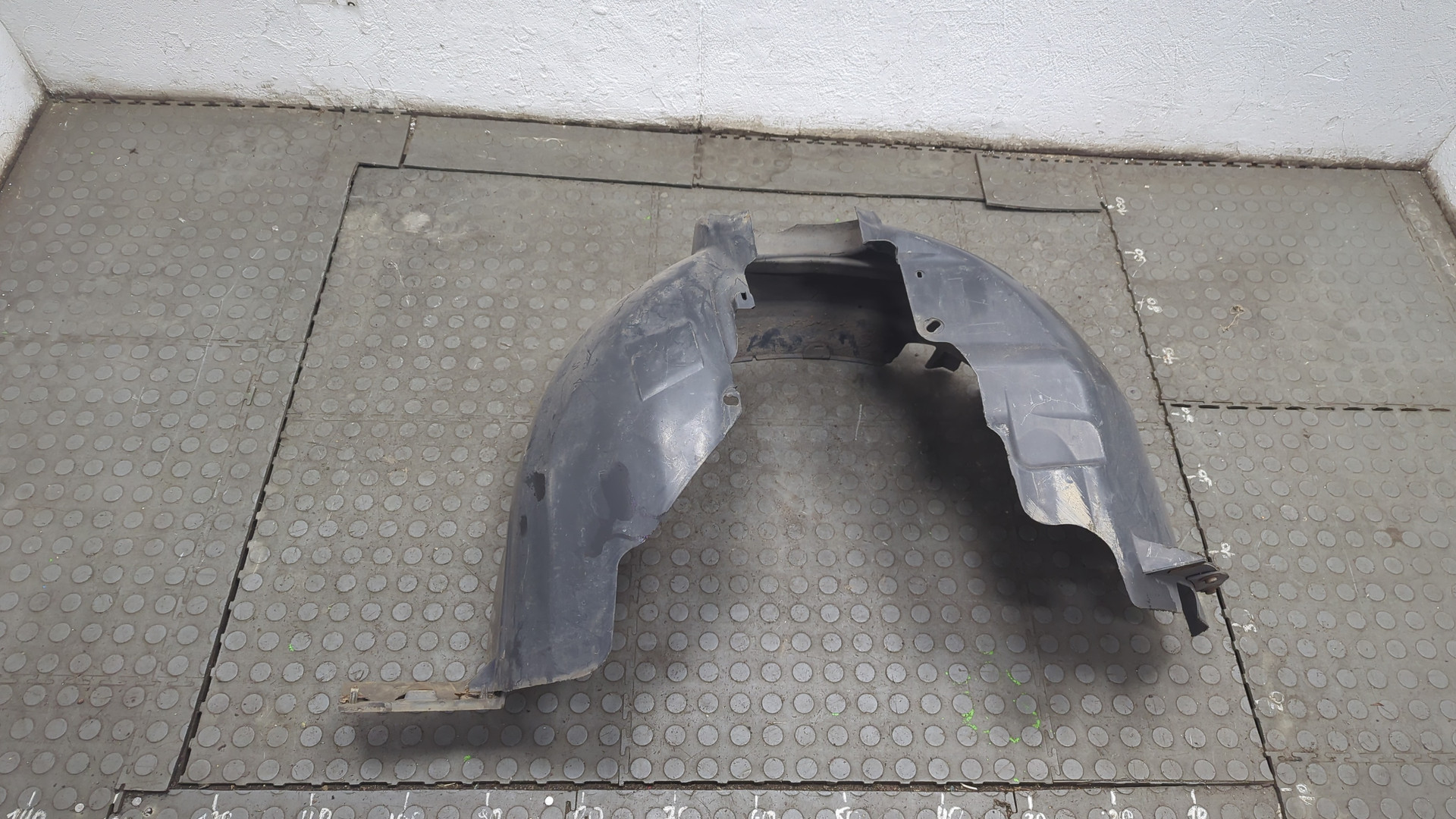 Локер передний левый