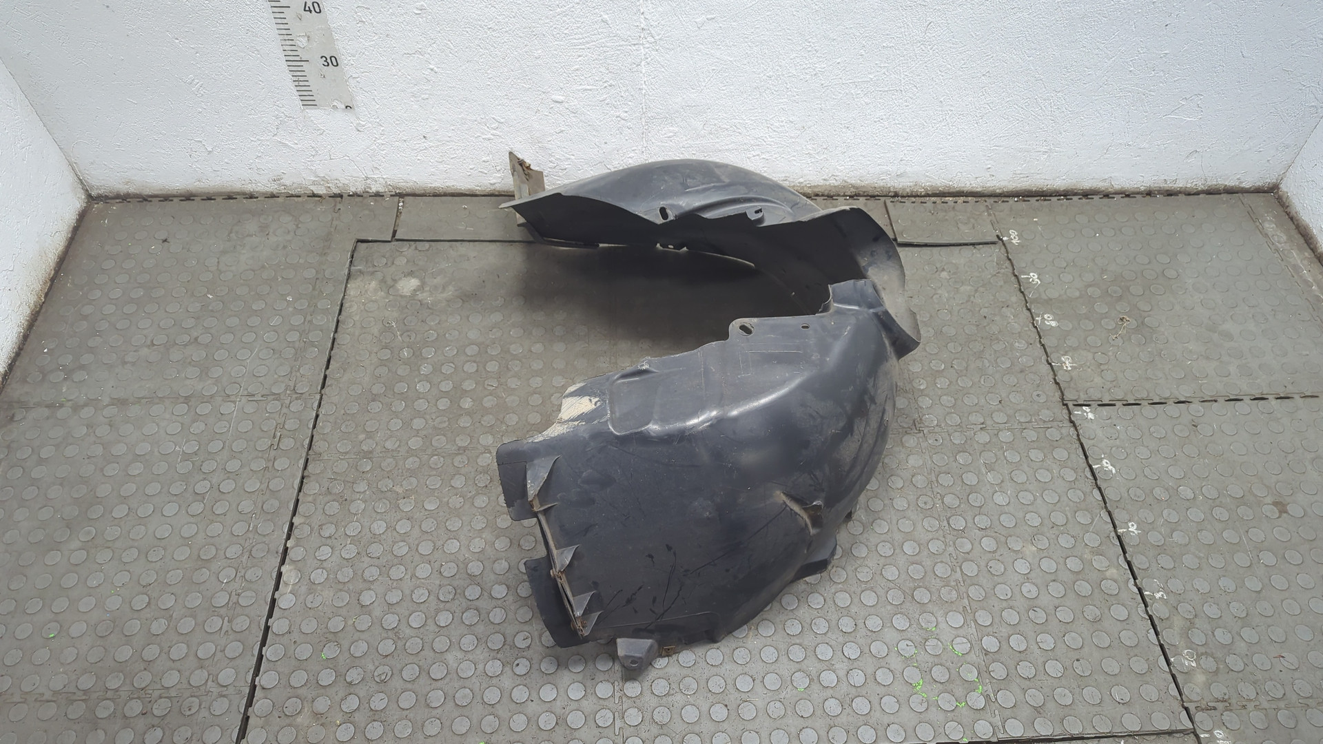 Локер передний левый