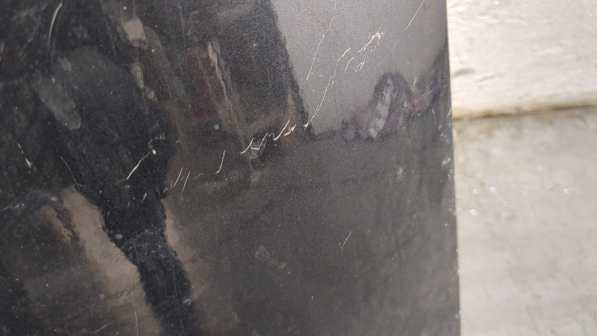 Крыло переднее левое