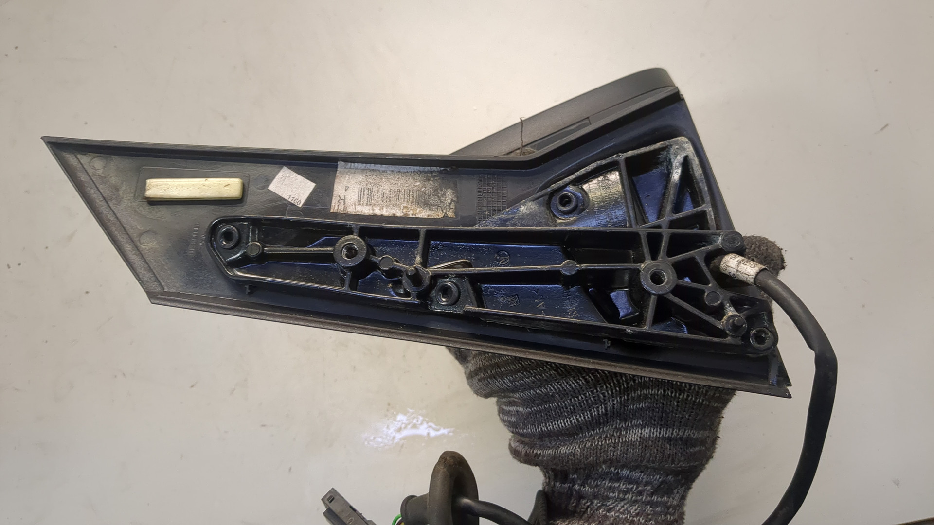 Зеркало правое электрическое