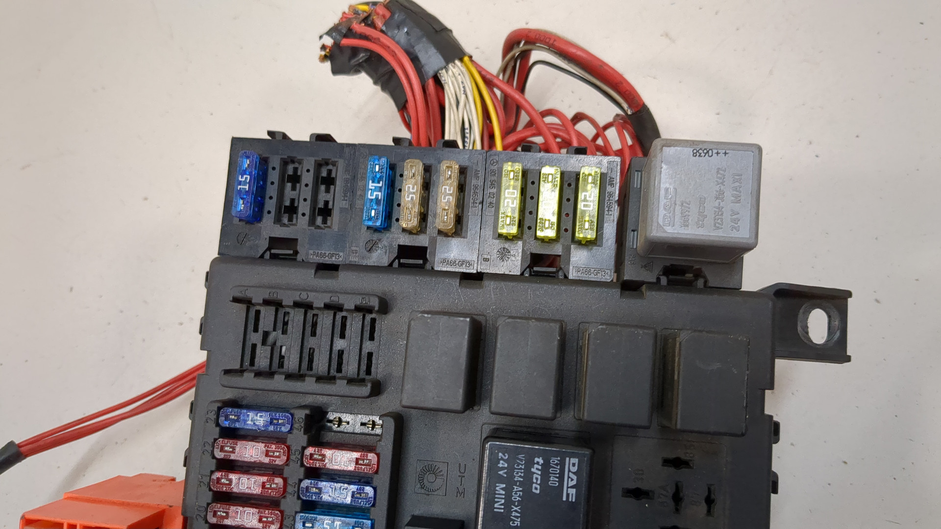 Блок предохранителей