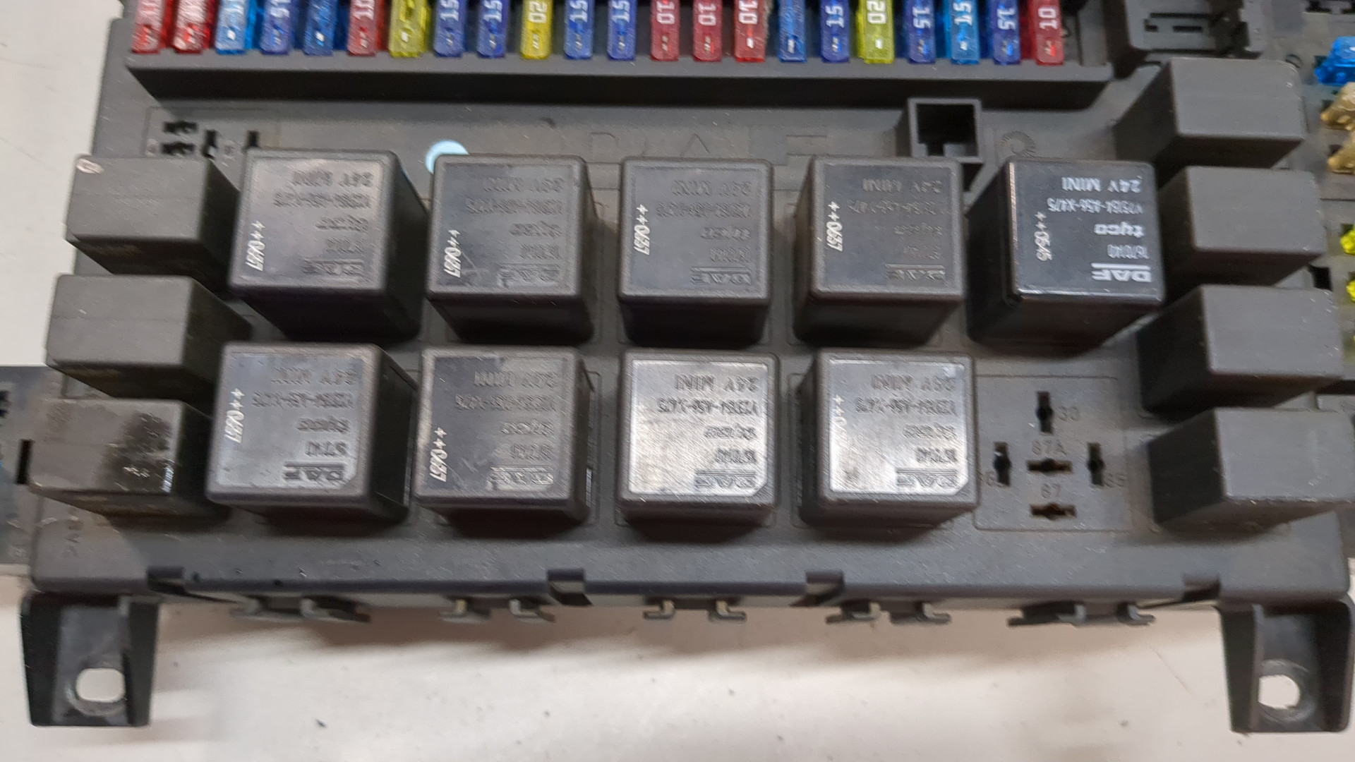 Блок предохранителей