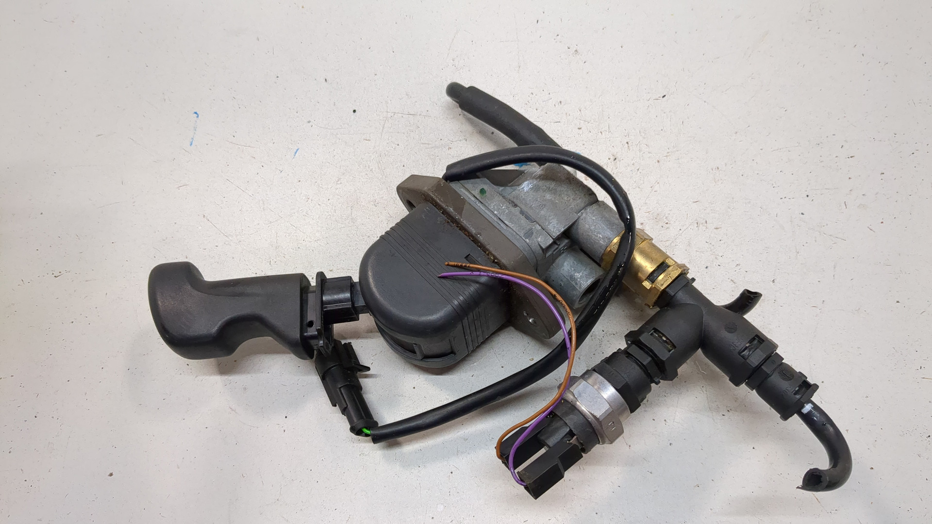 Рычаг стояночного тормоза