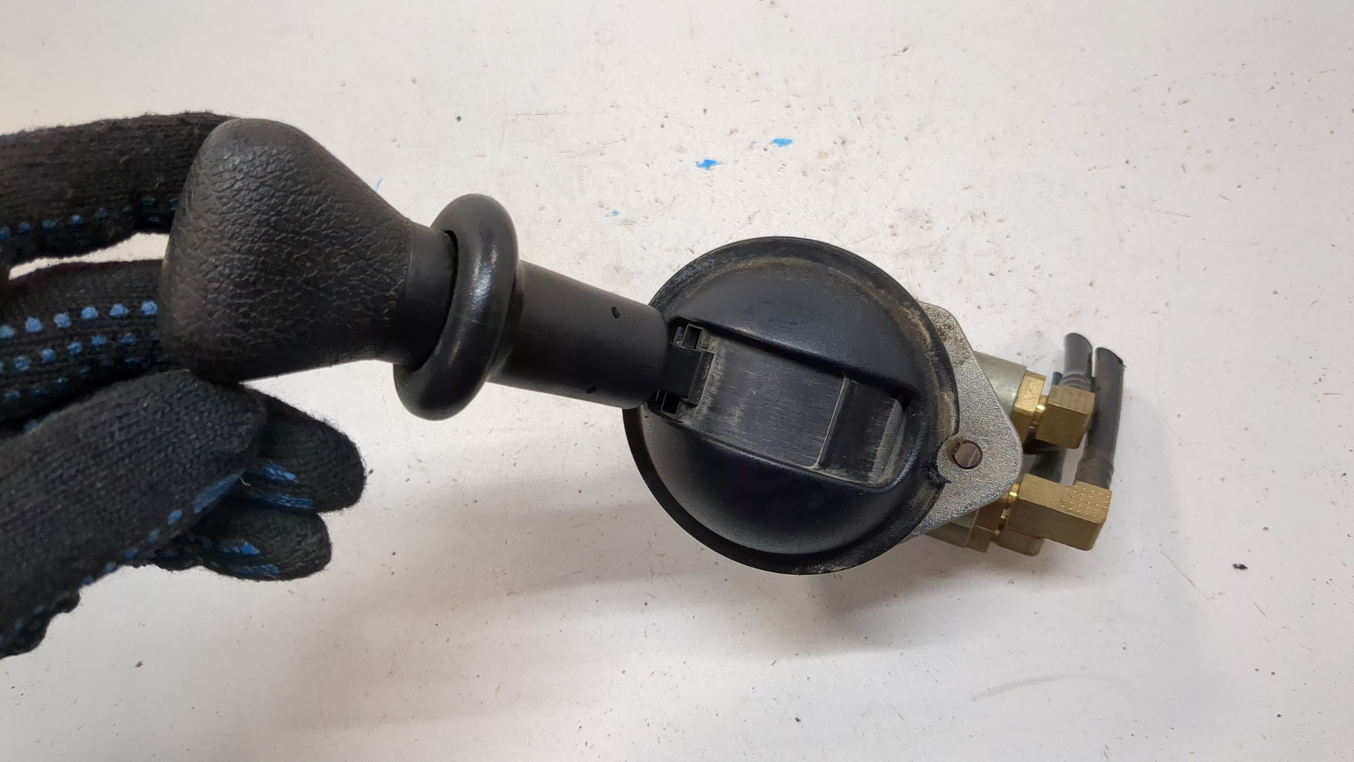 Рычаг стояночного тормоза