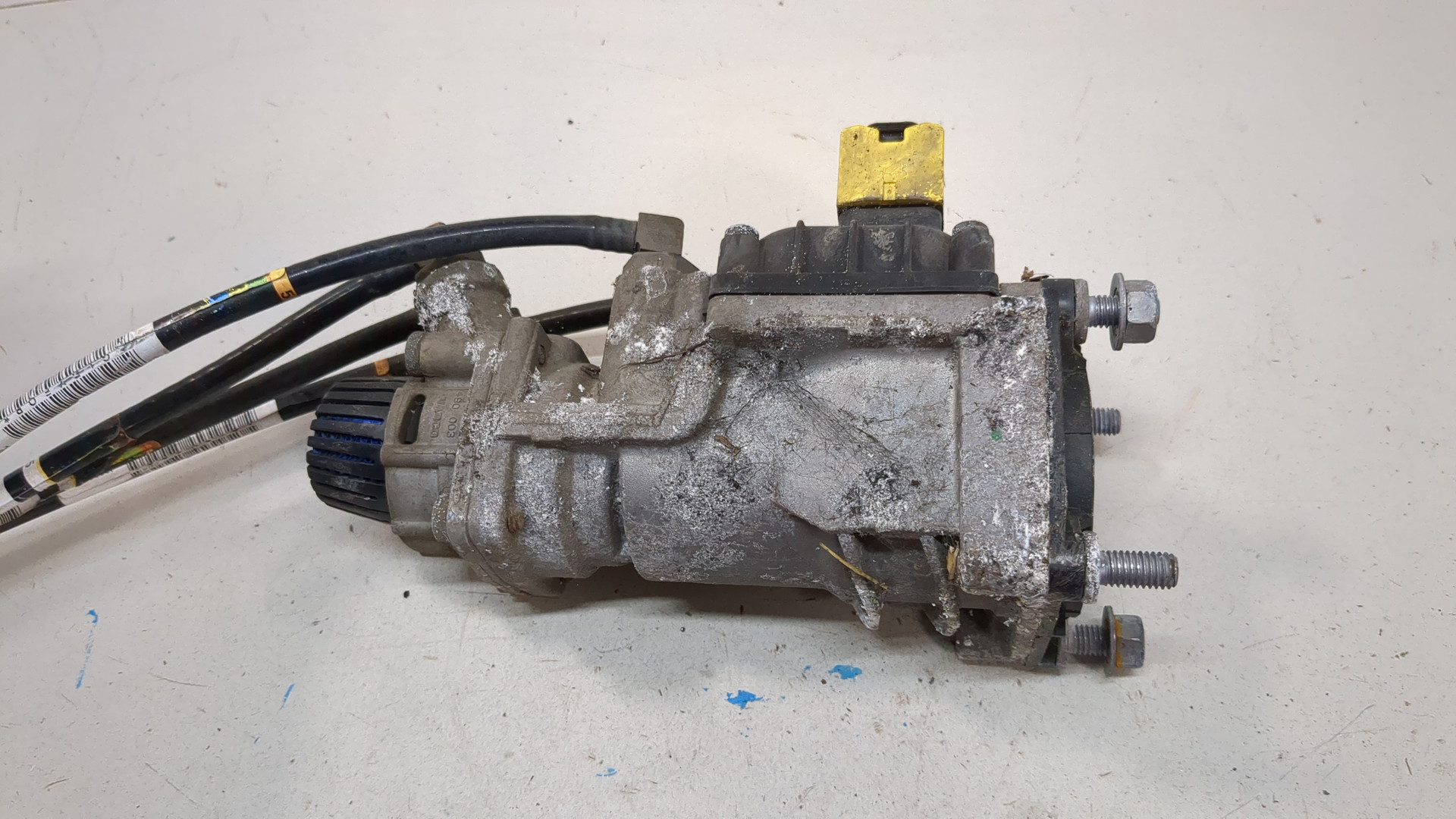 Кран тормозной главный