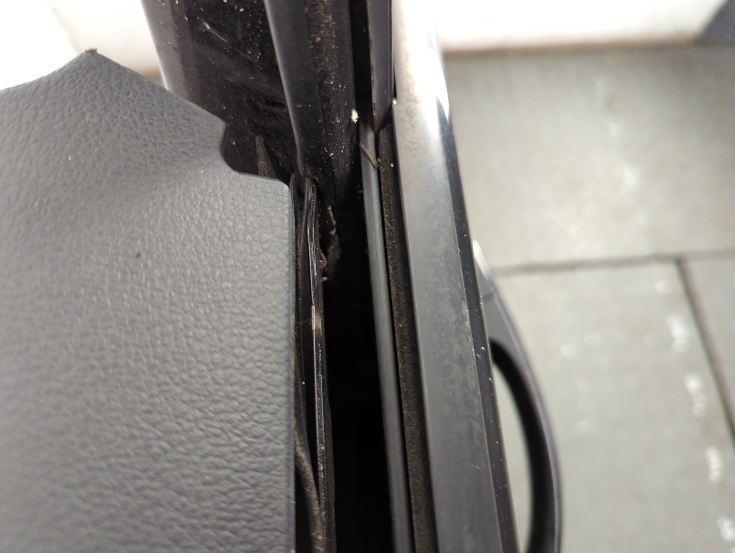 Дверь передняя левая