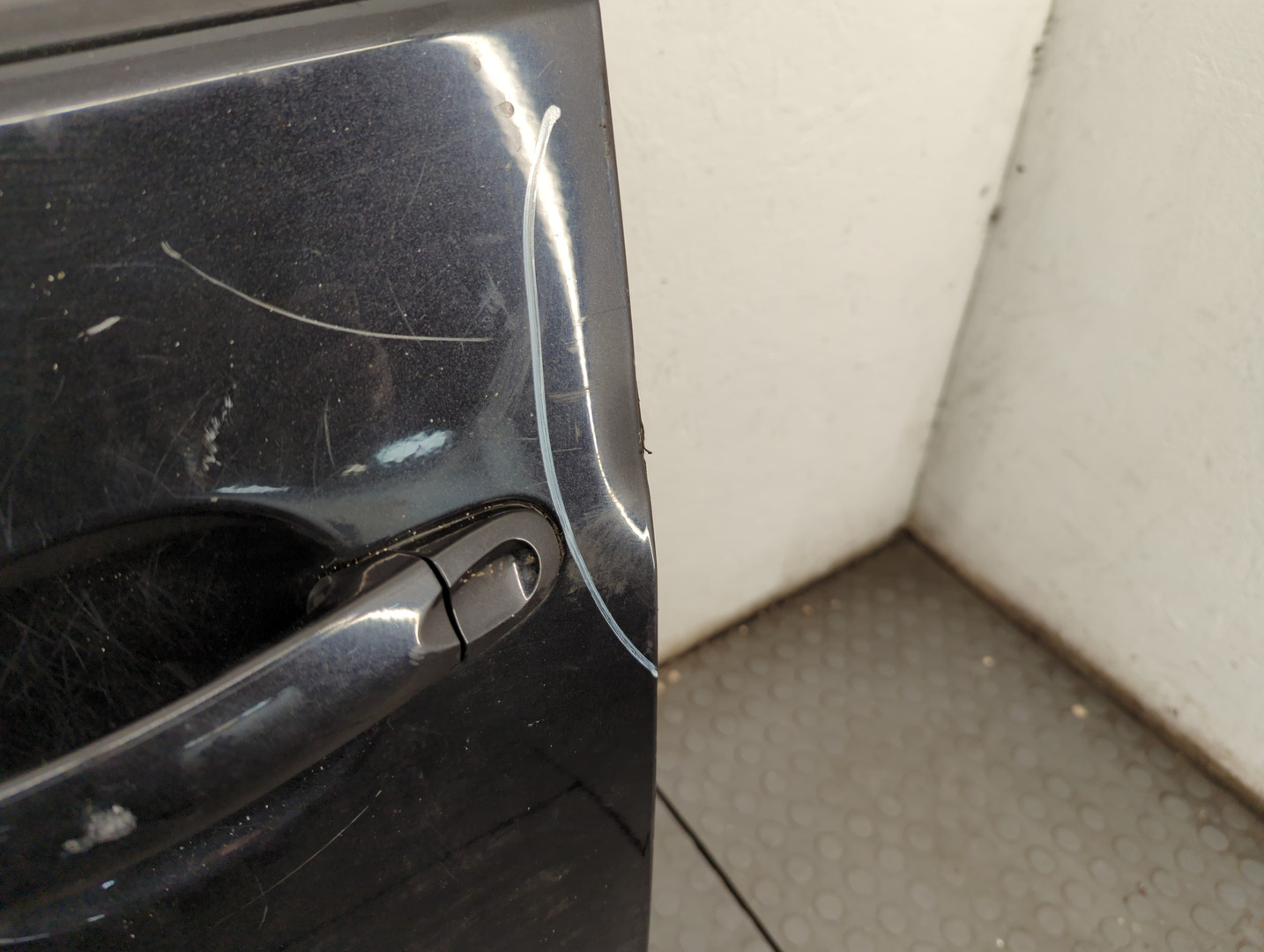 Дверь передняя левая