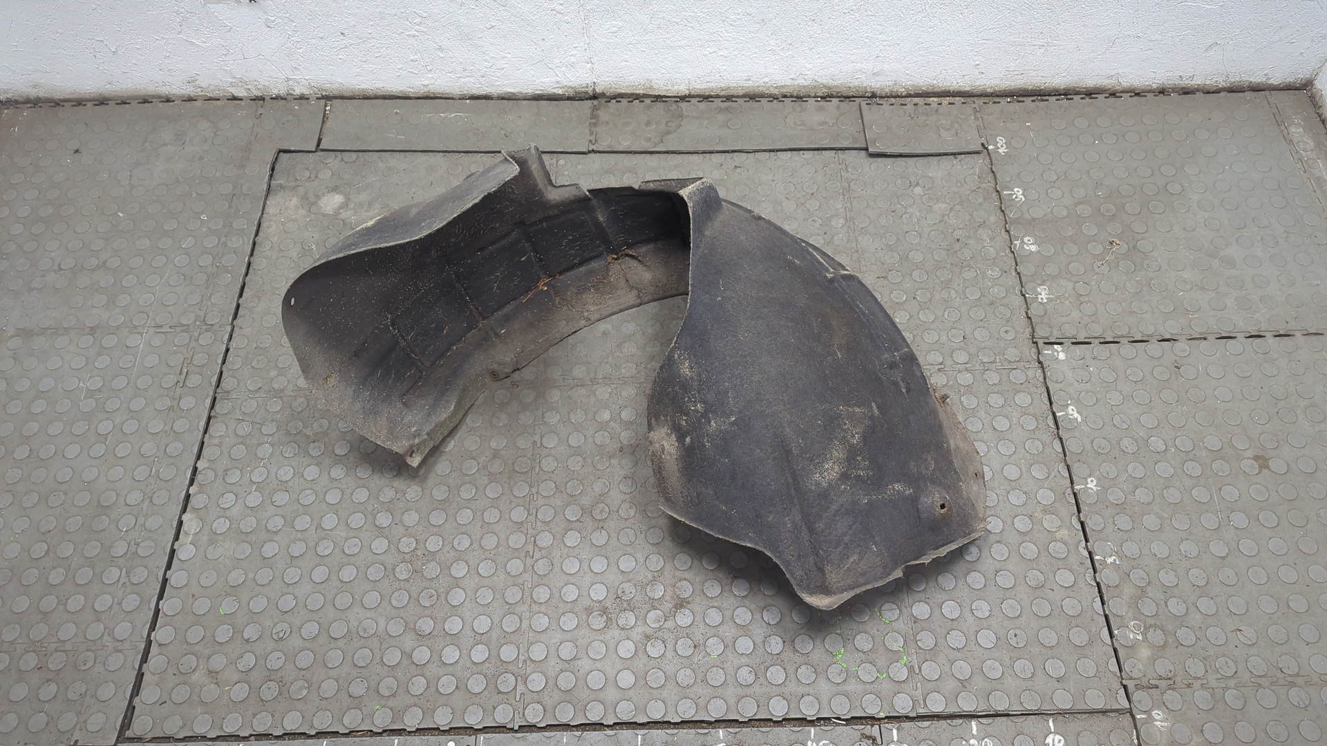 Локер передний правый