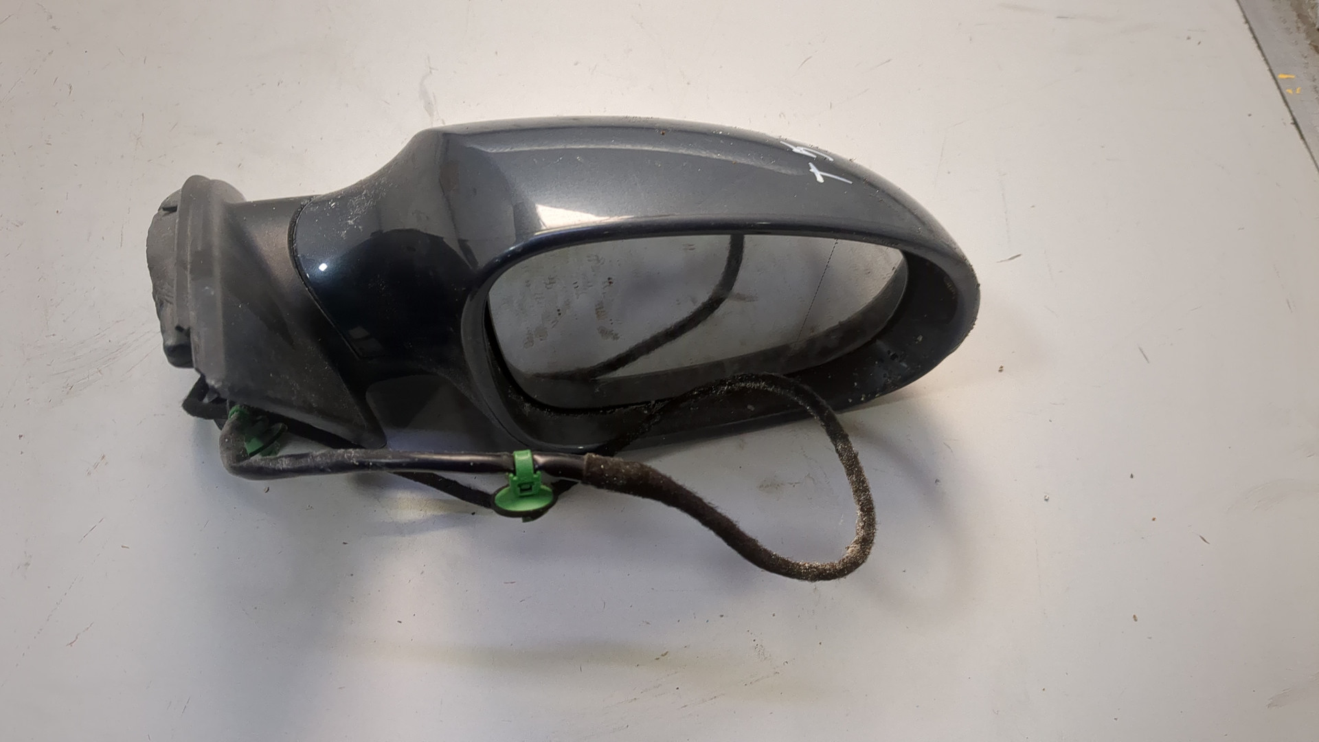 Зеркало правое электрическое