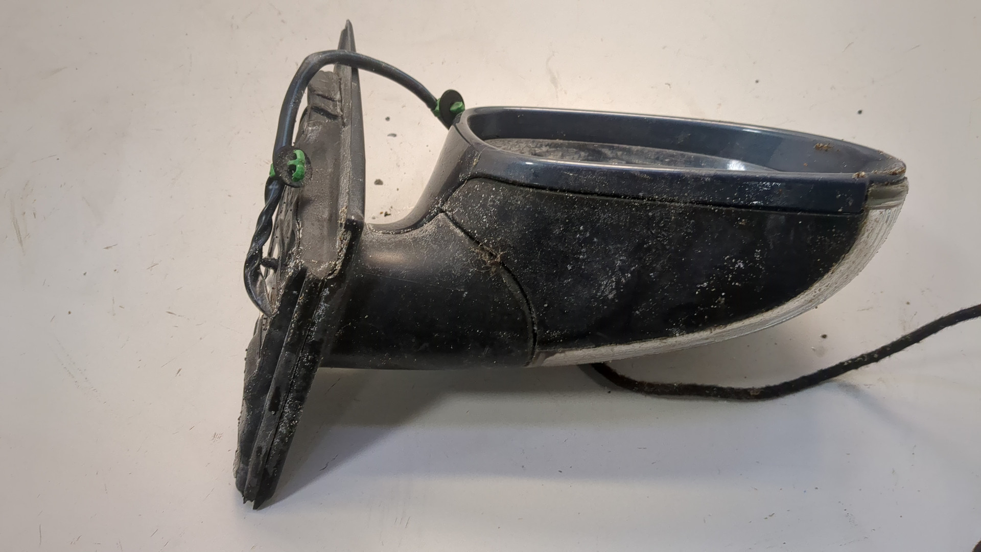 Зеркало правое электрическое