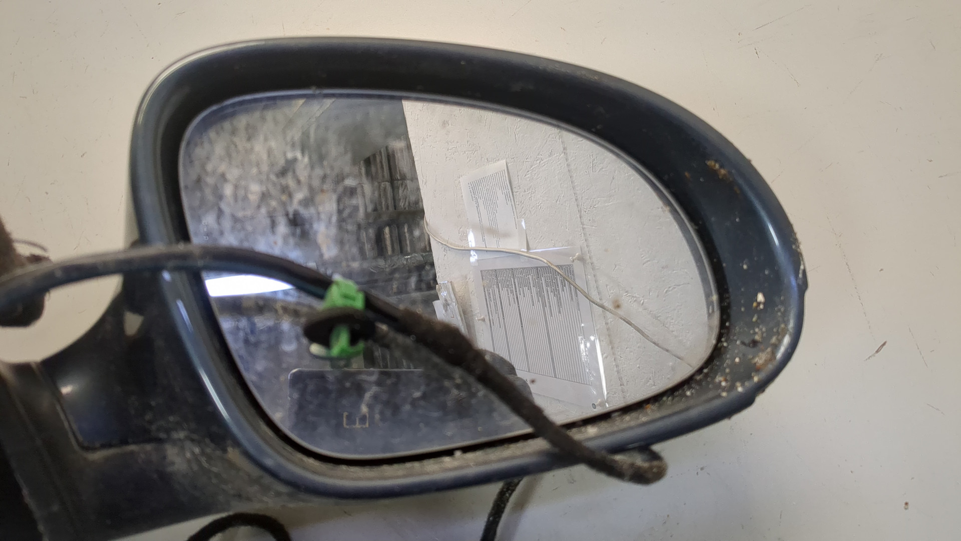 Зеркало правое электрическое