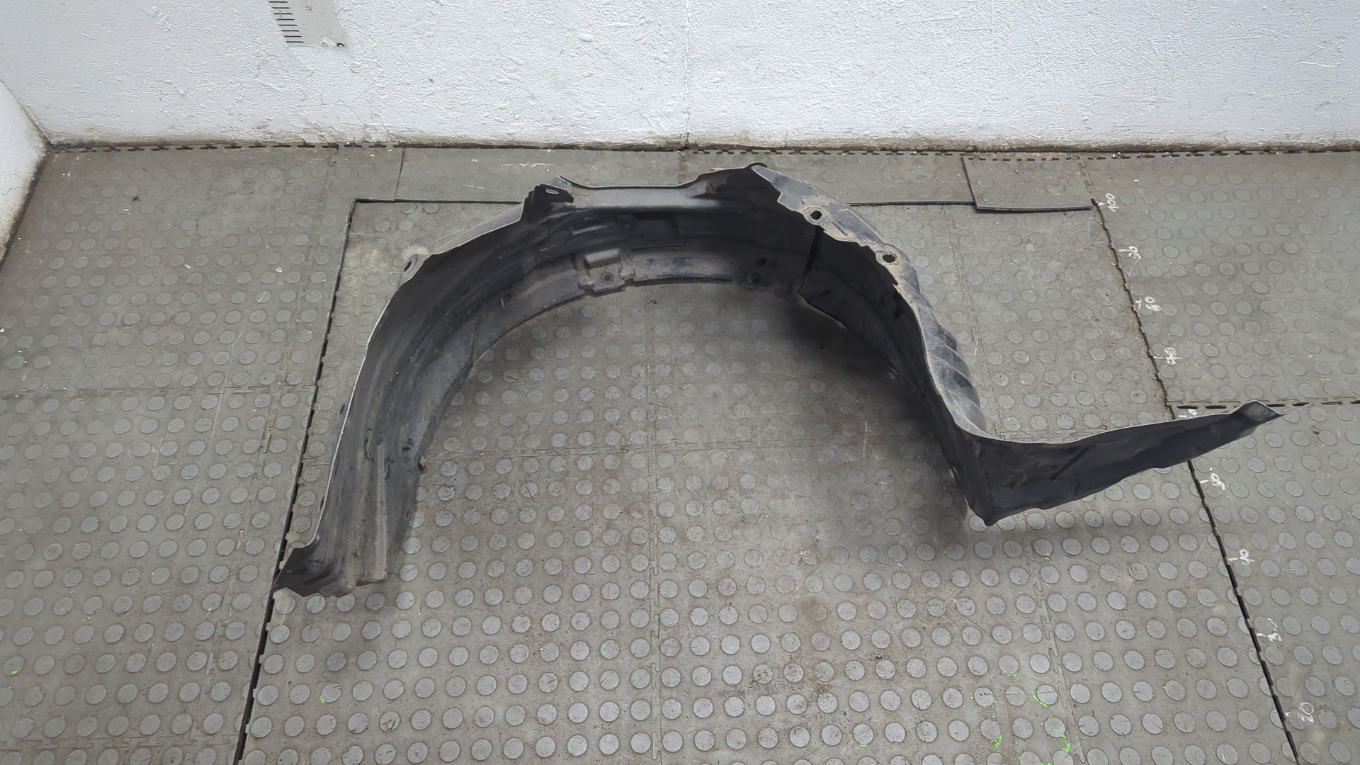 Локер передний левый