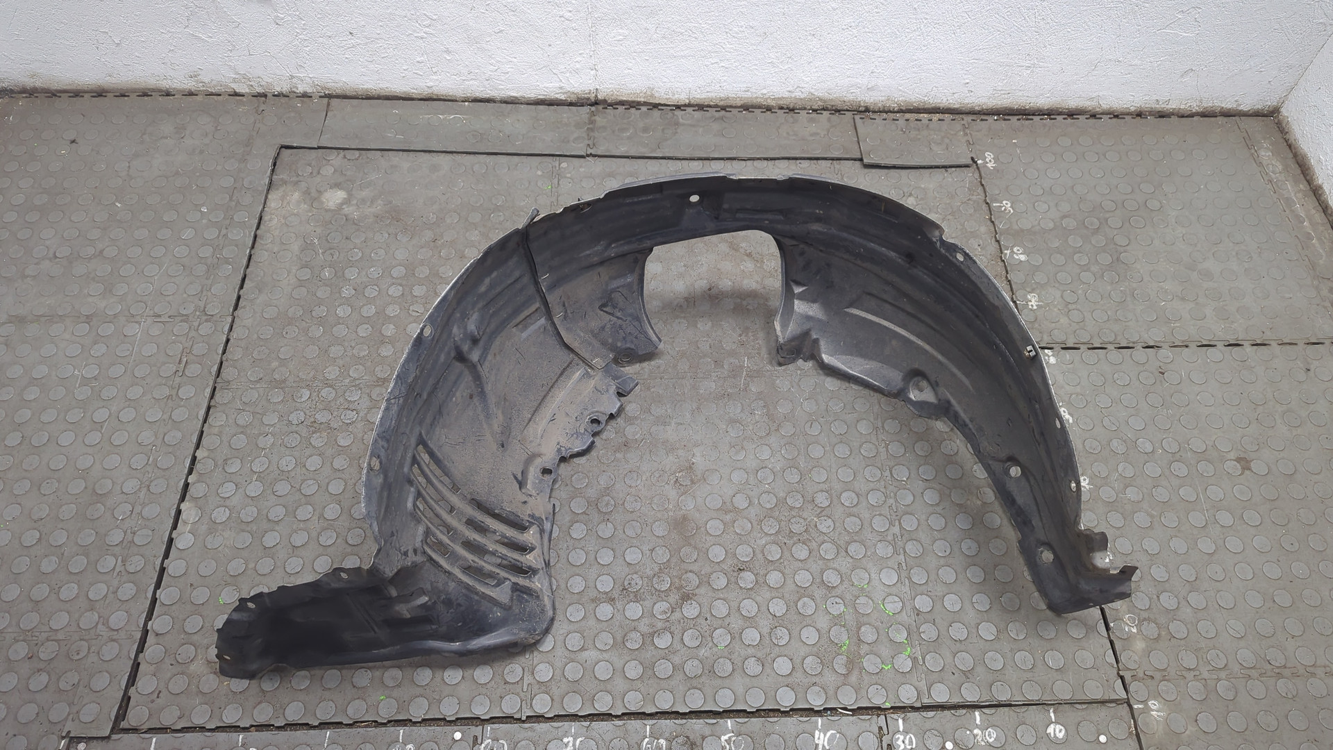 Локер передний левый