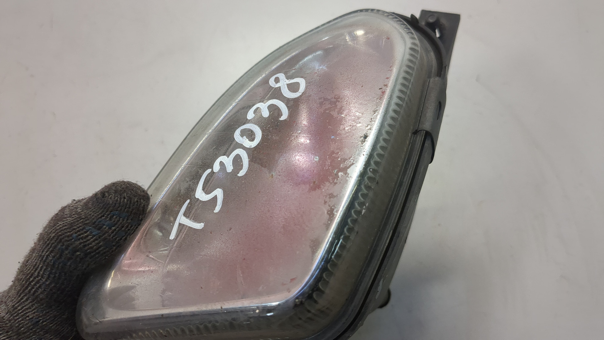 Фара противотуманная правая