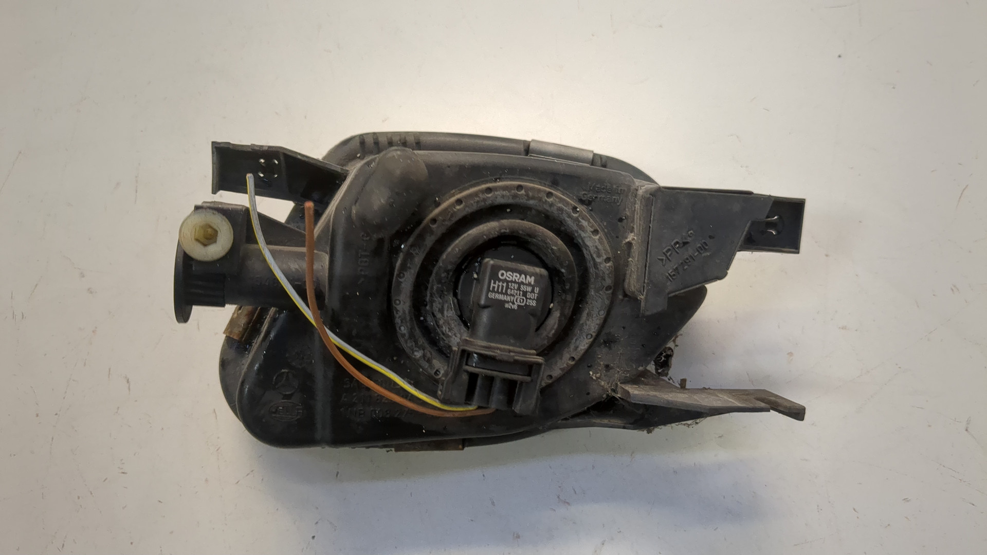 Фара противотуманная правая