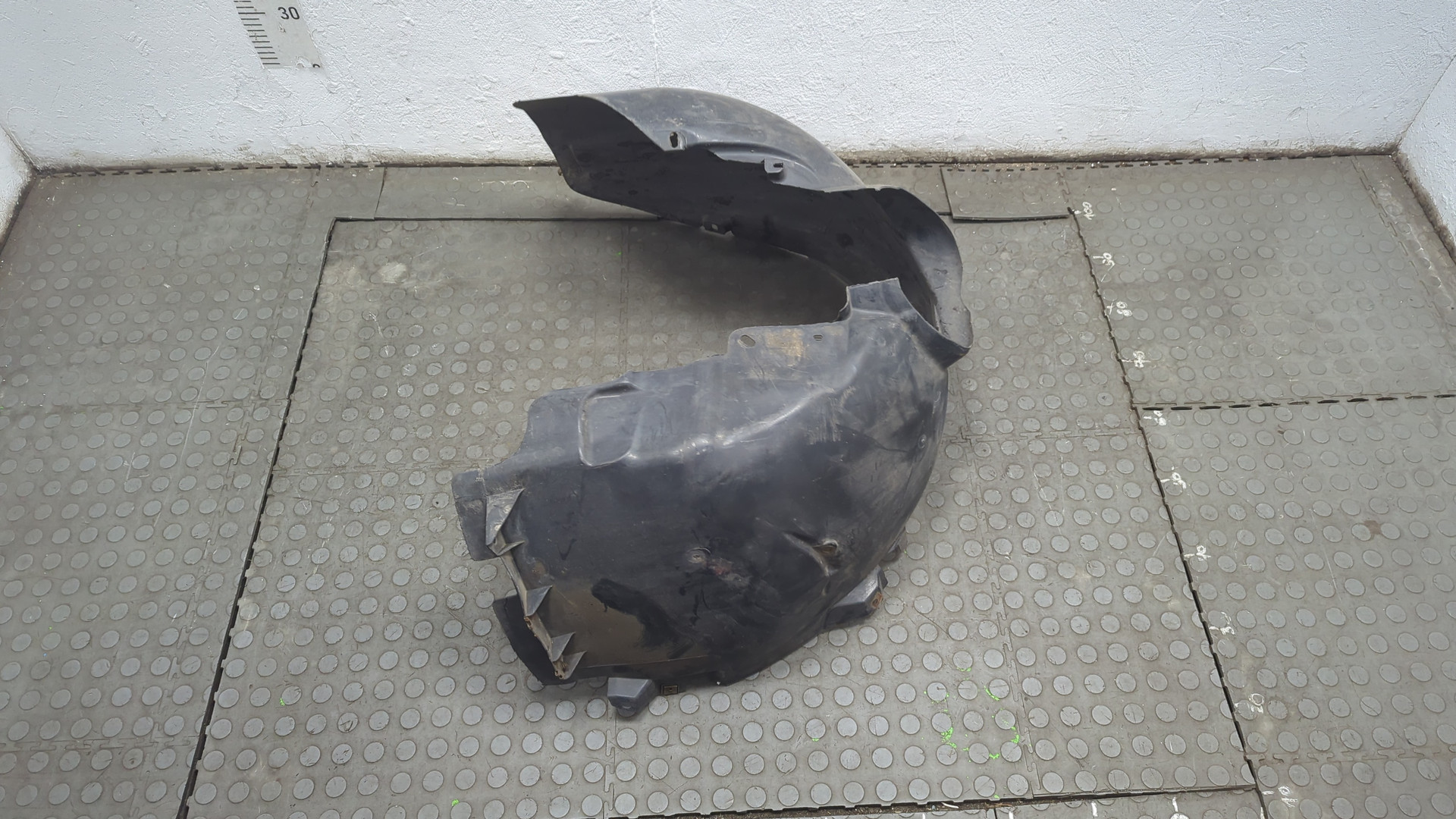 Локер передний левый