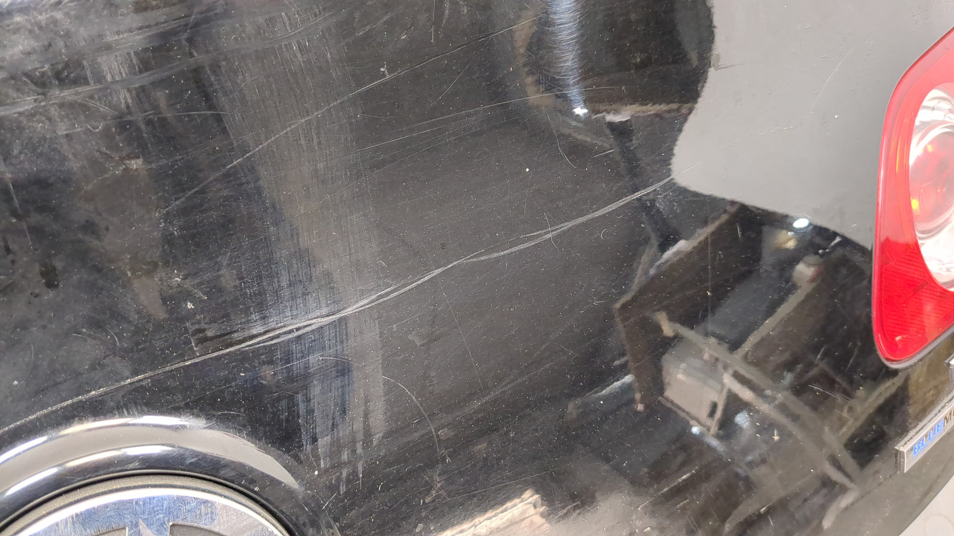 Дверь багажника