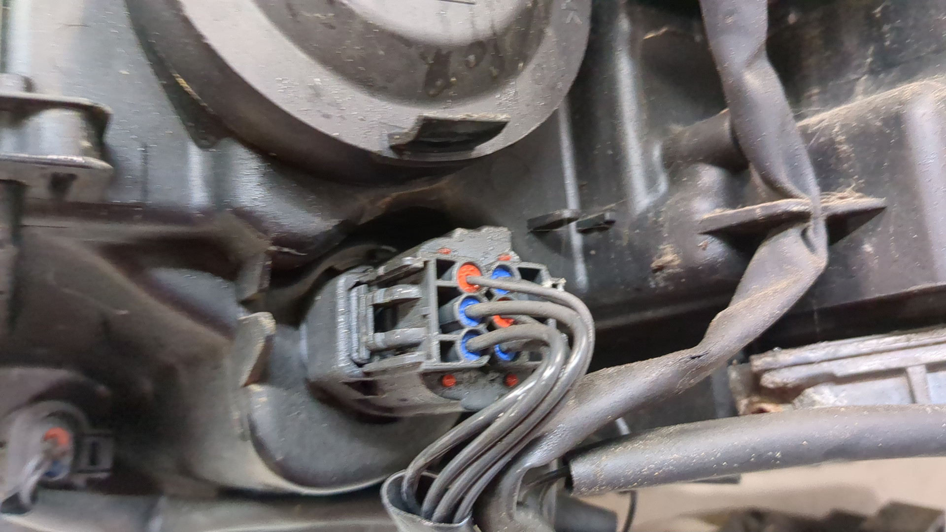 Фара правая