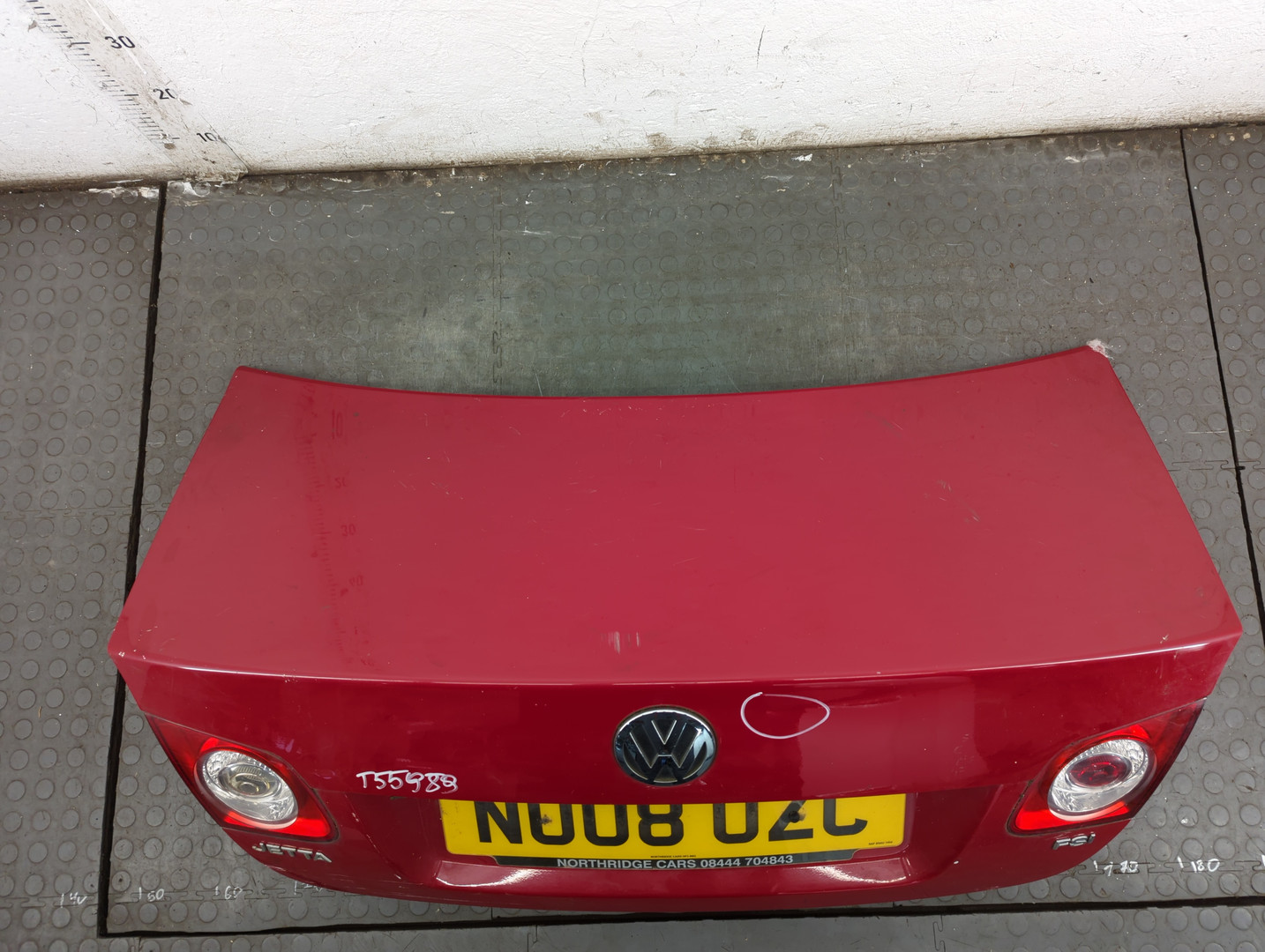 Дверь багажника