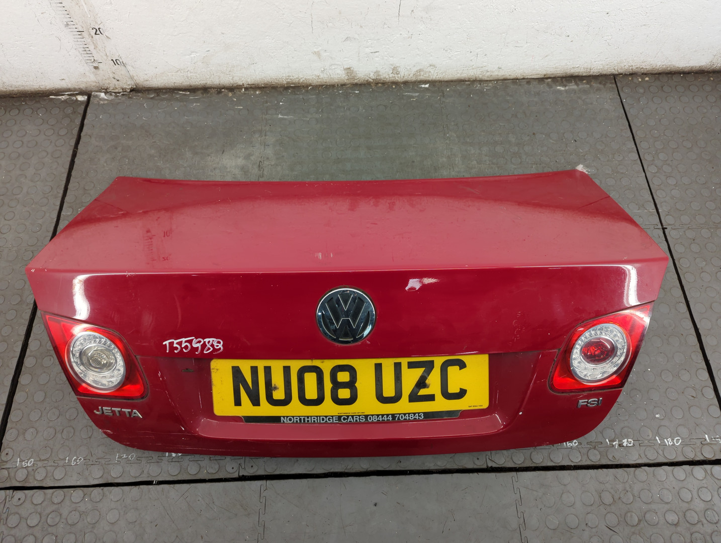 Дверь багажника