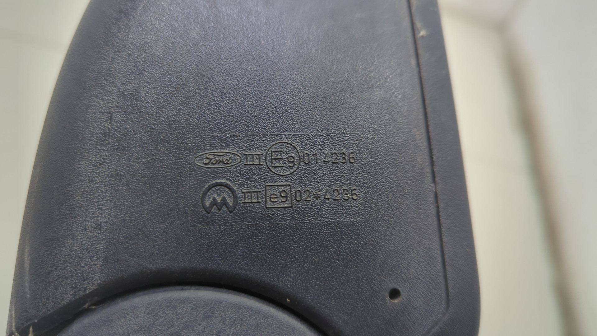 Зеркало левое электрическое