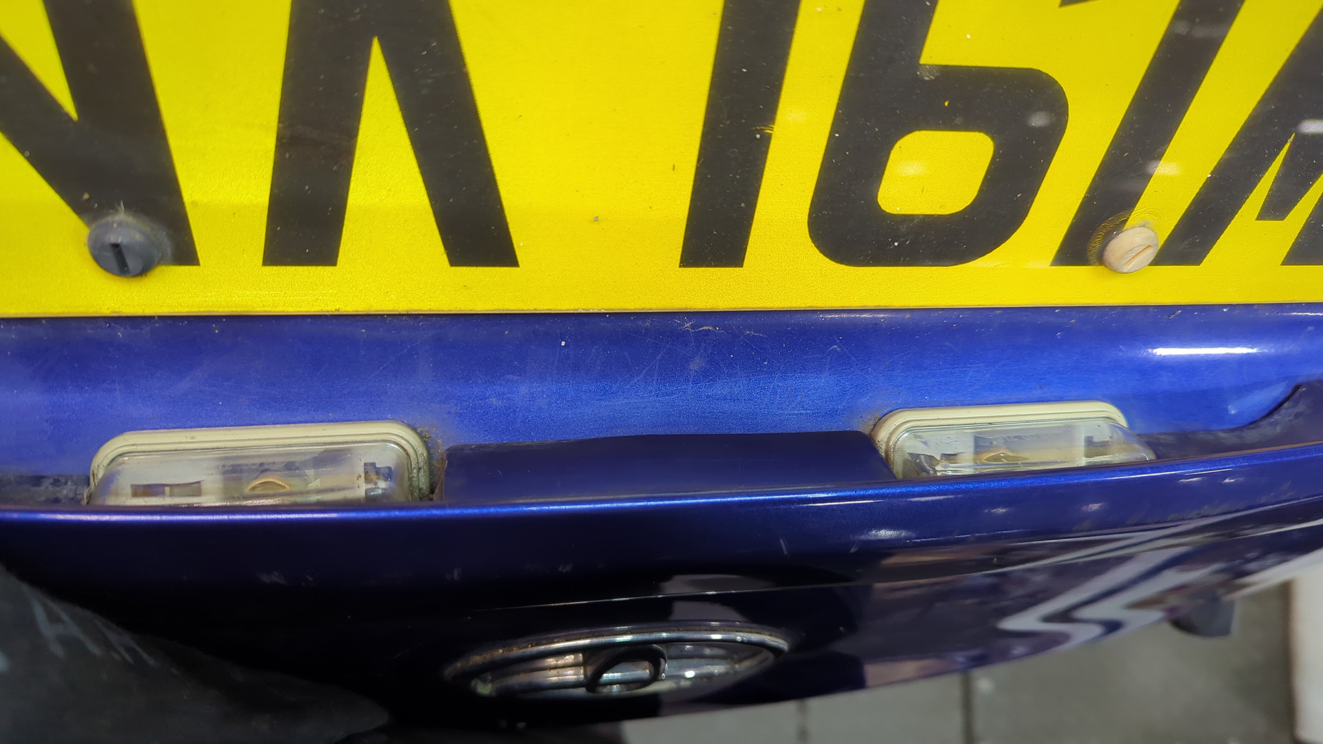 Дверь багажника