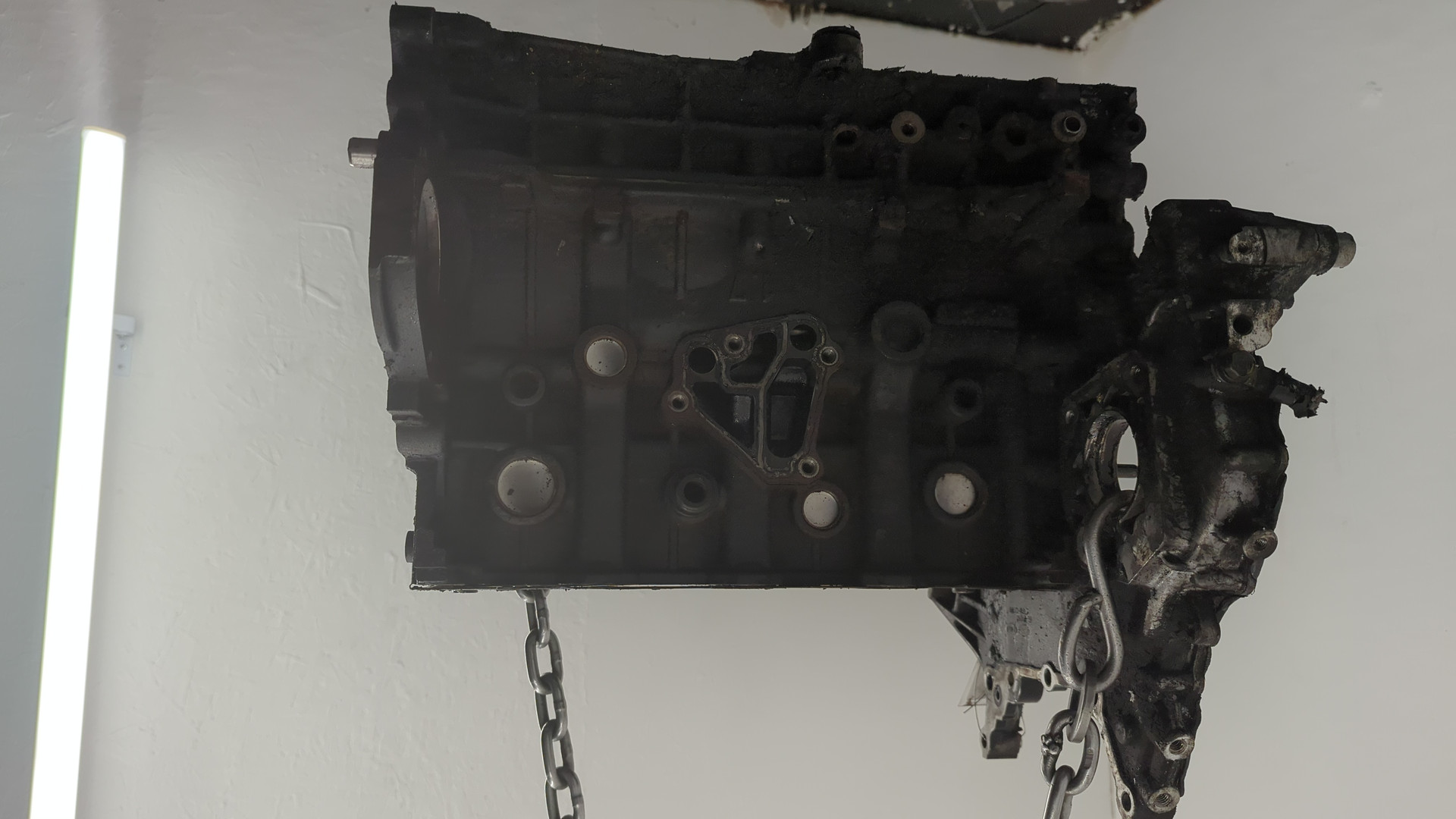 Блок двигателя