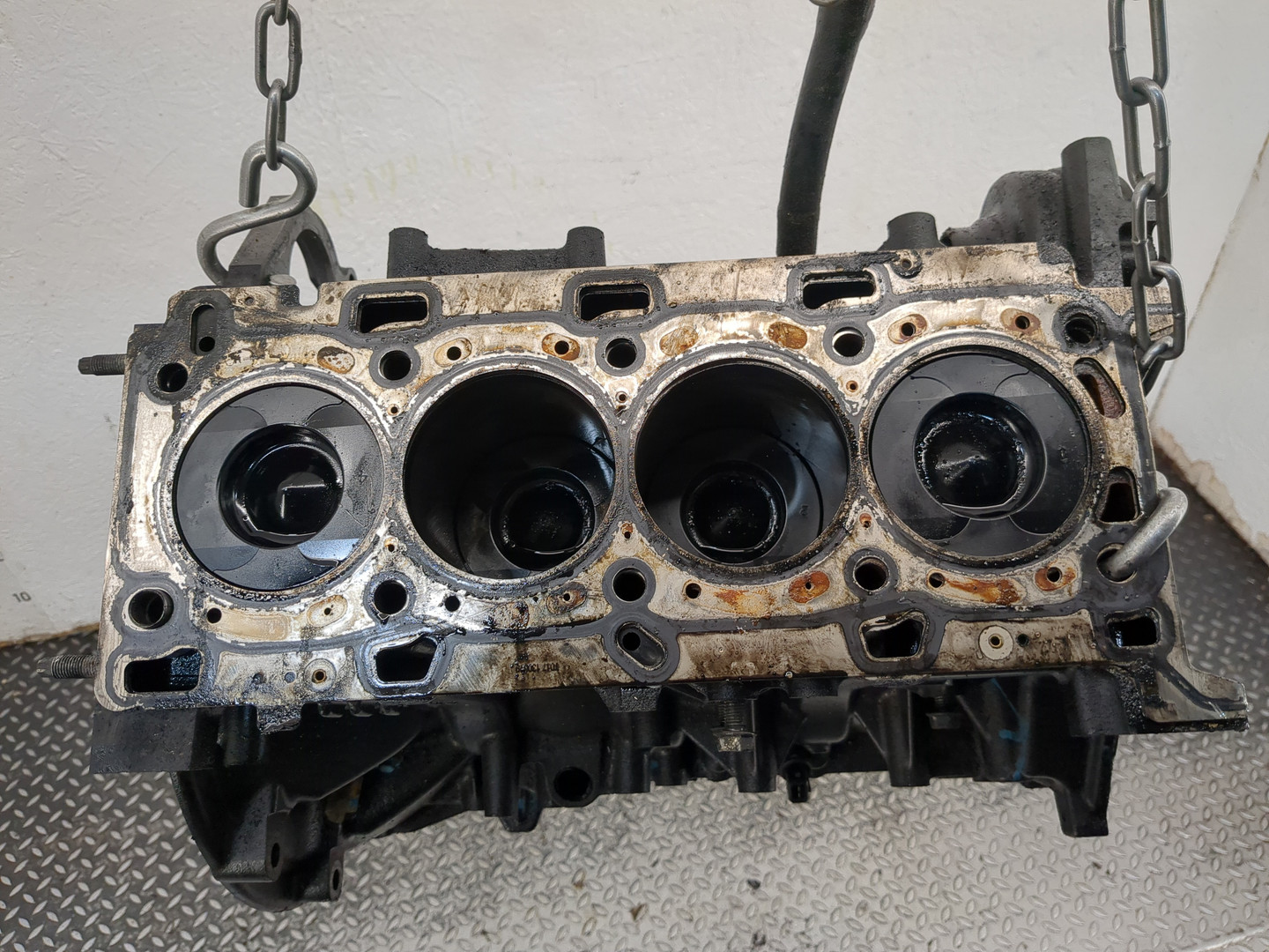 Блок двигателя