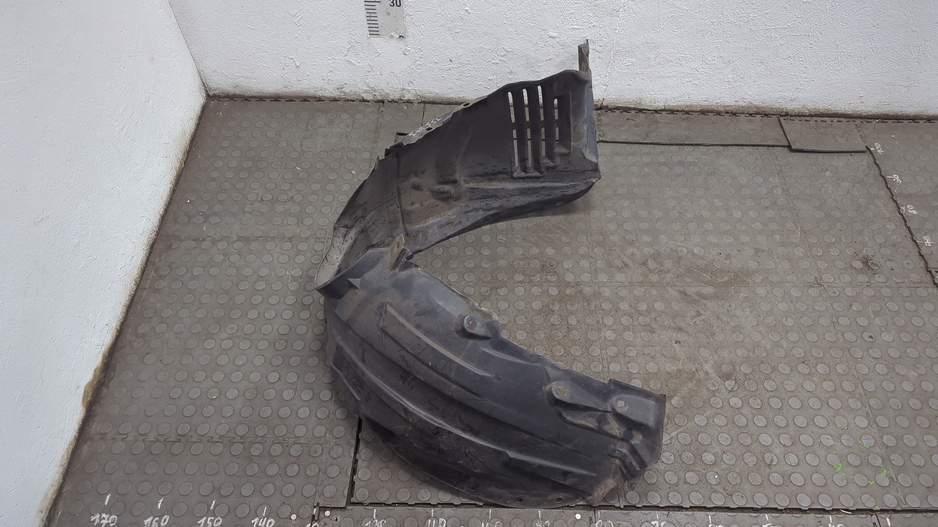 Локер передний левый