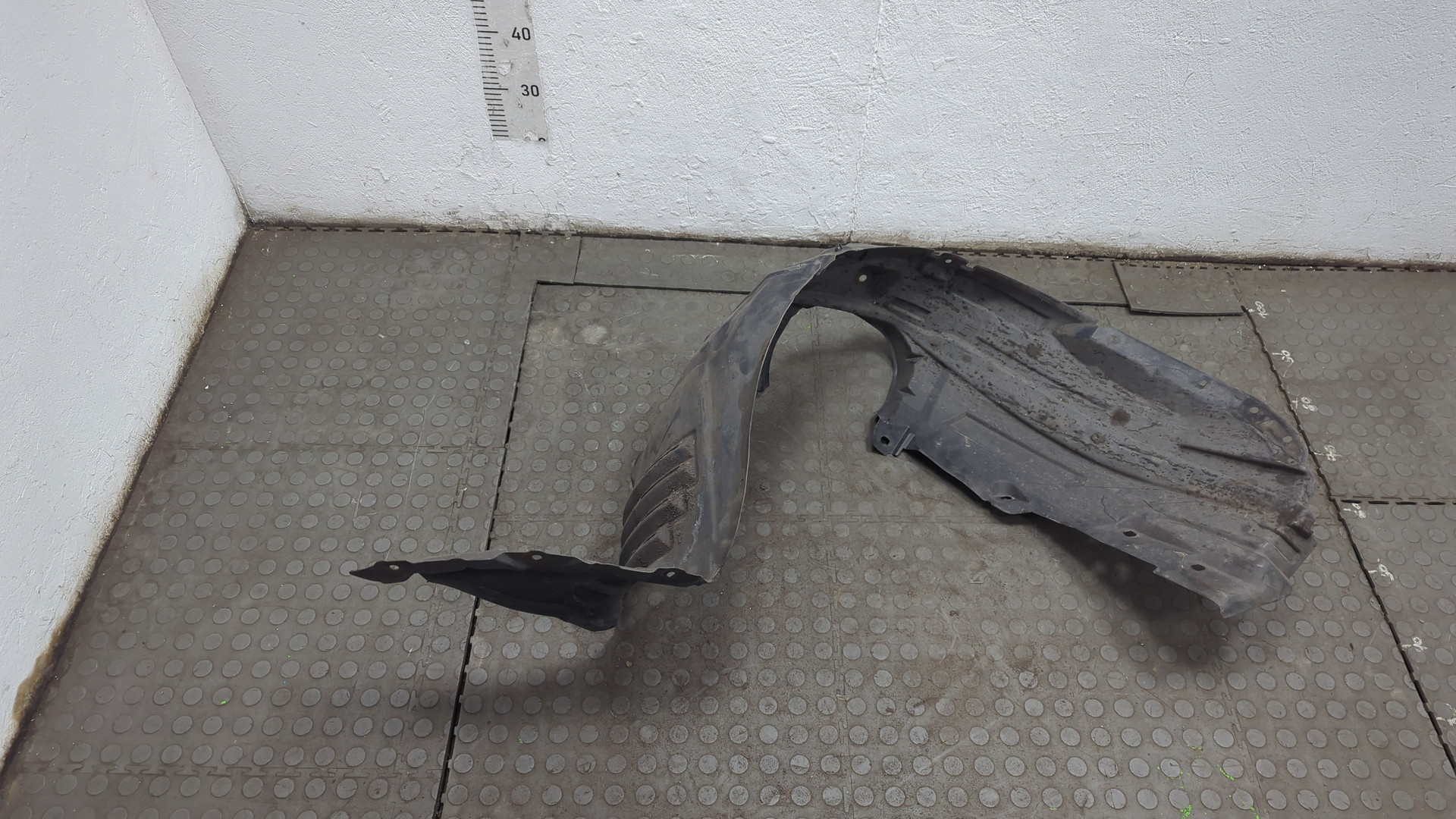 Локер передний левый