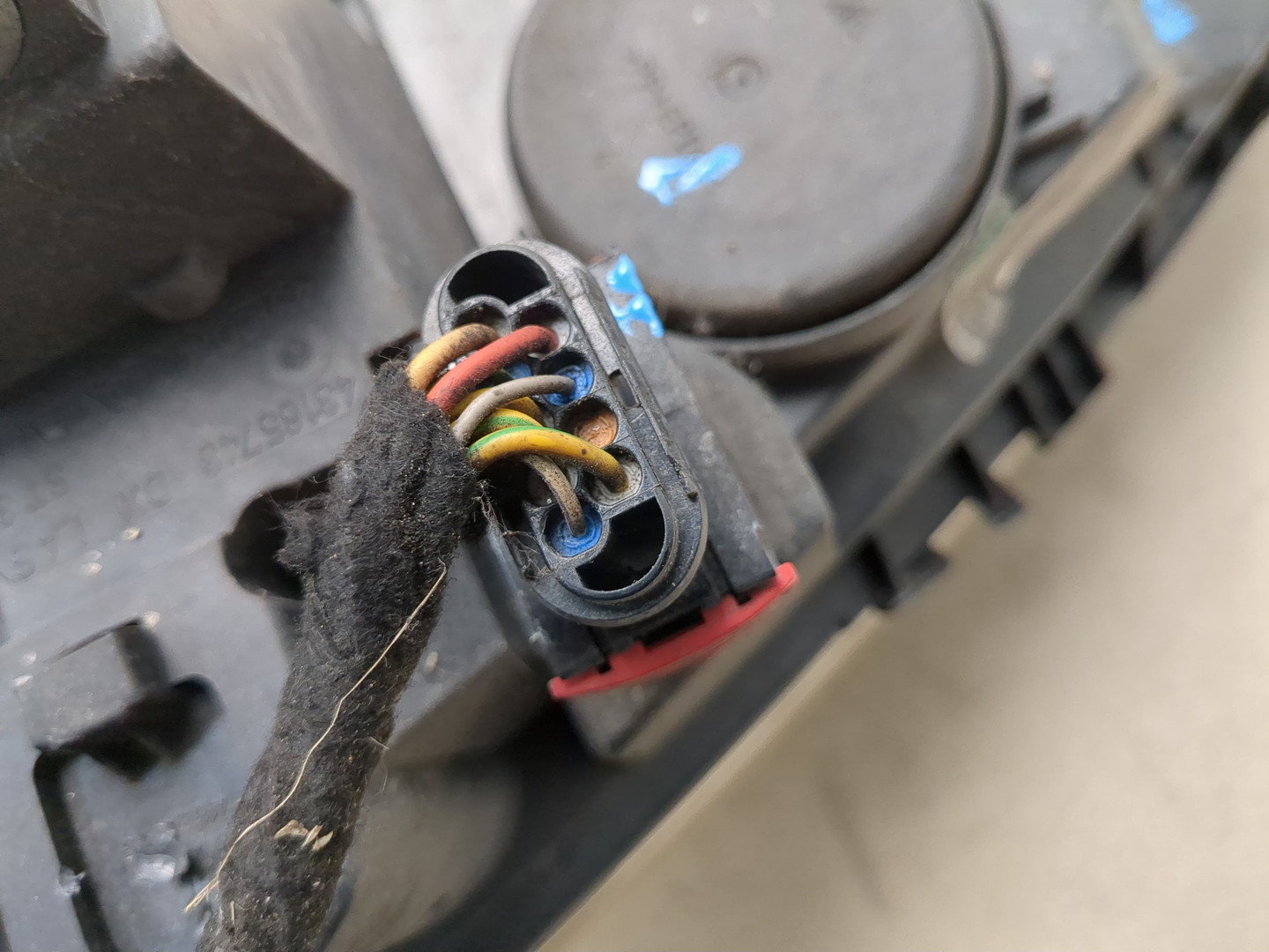 Фара правая